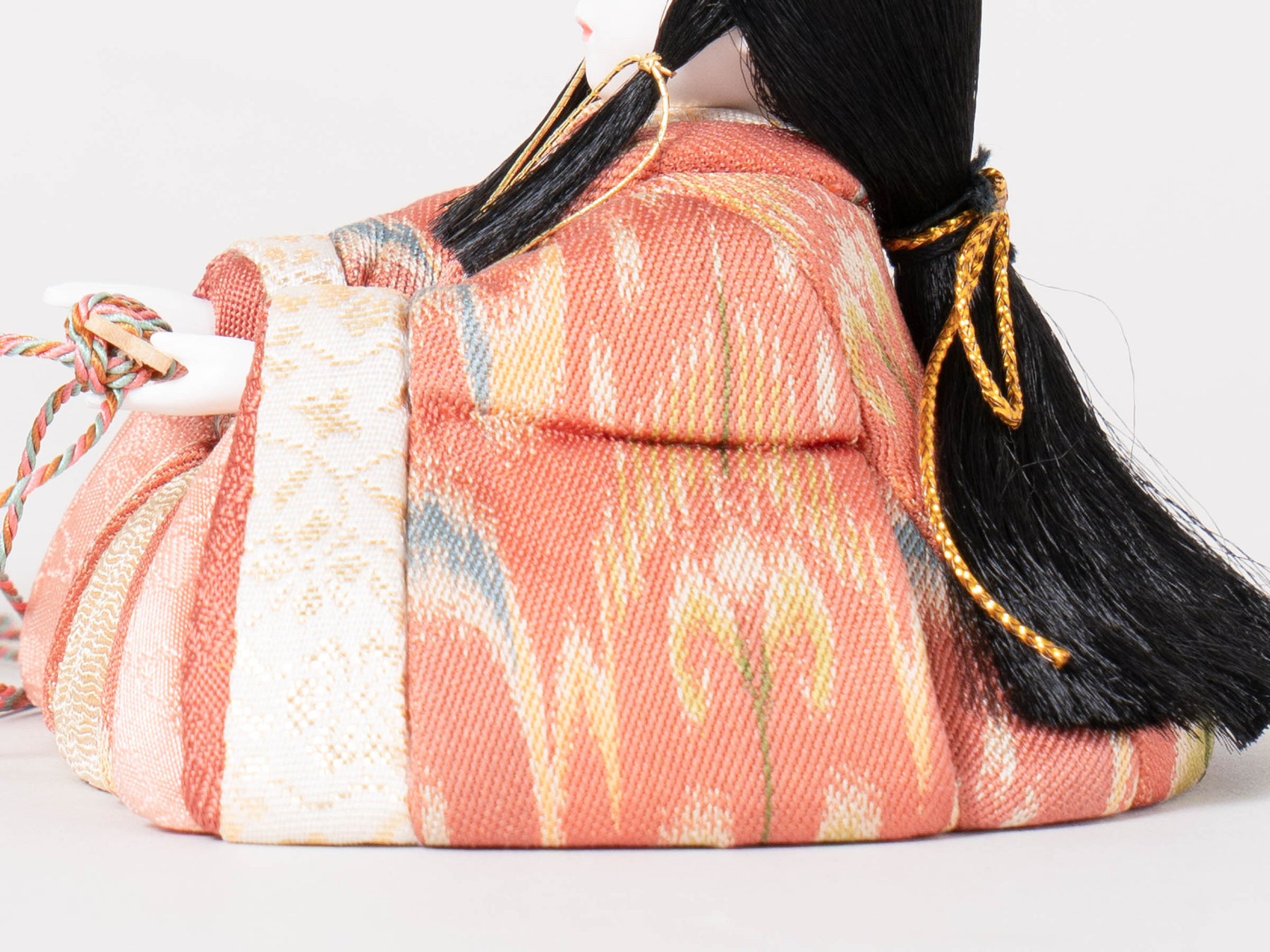 雛人形 瑠花平飾り 縹赤