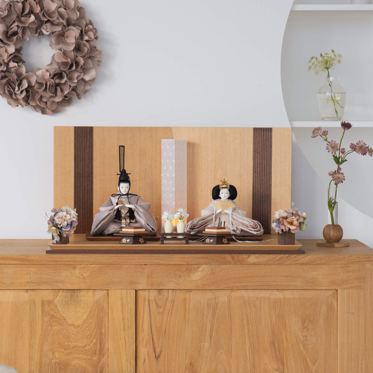 雛人形 凪彩平飾り ナチュラル ライトグレー刺繍 平安道翠