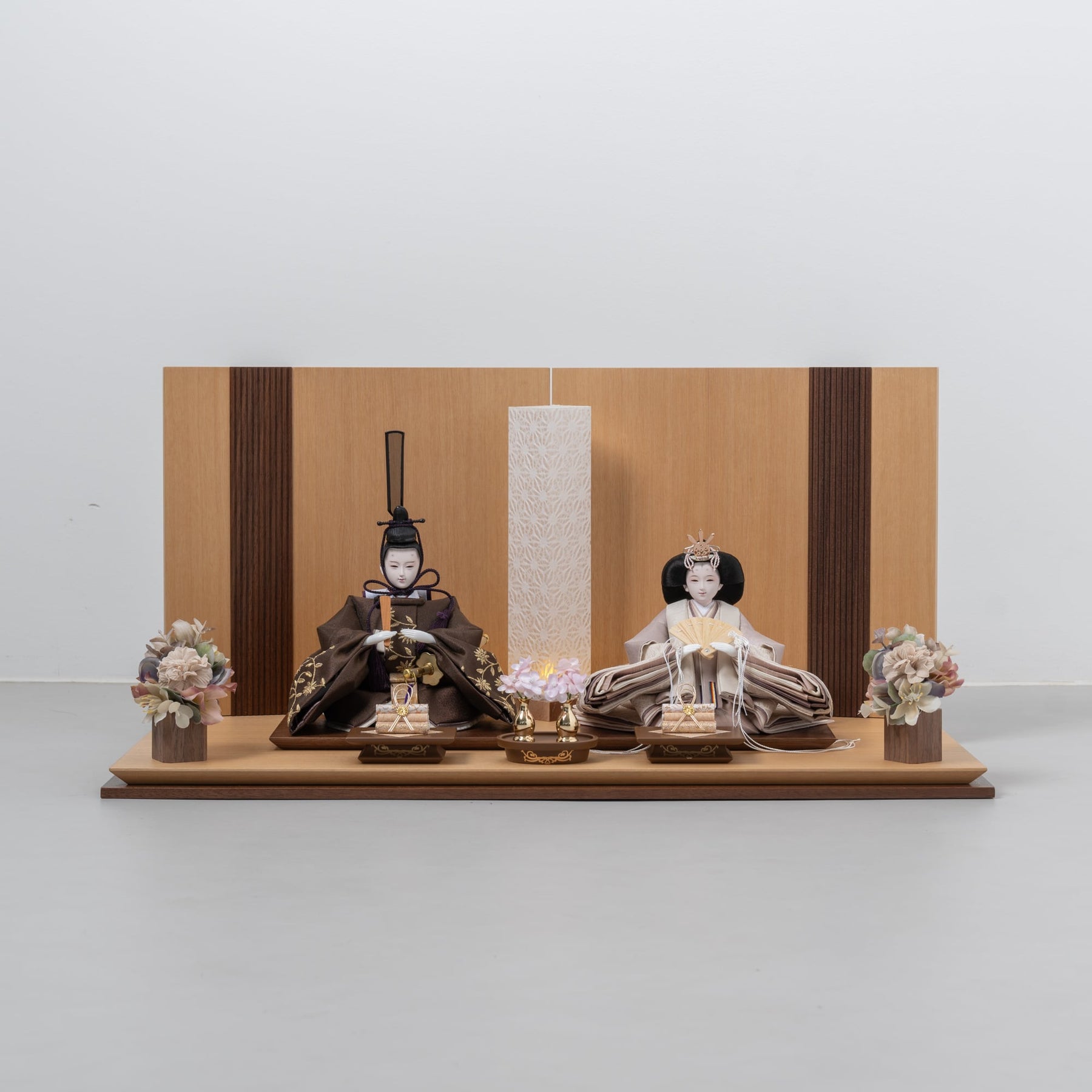 雛人形 凪彩平飾り ナチュラル 平安道翠 ブラウン鶴花刺繍