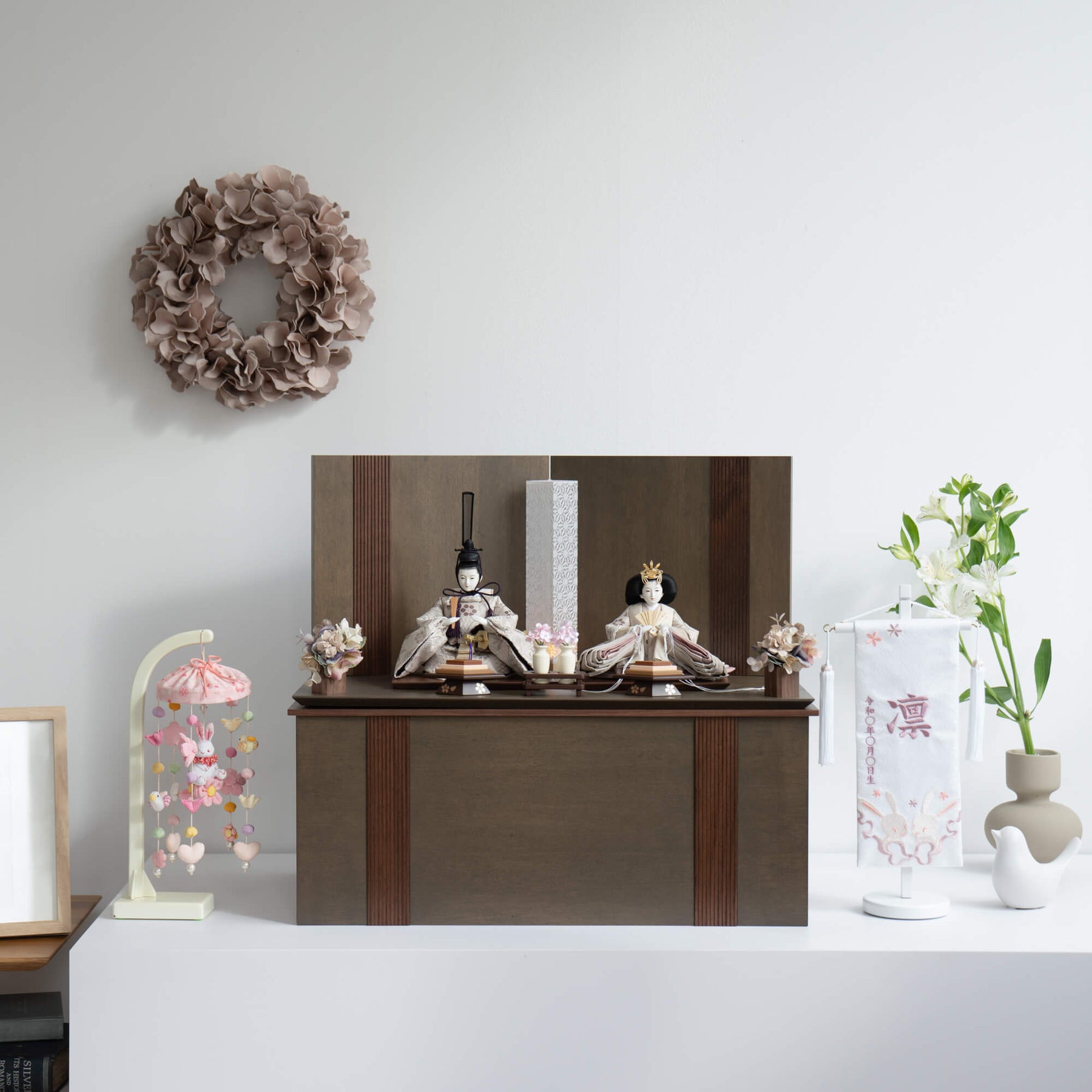 雛人形 凪彩収納飾り グレー 平安道翠 笹蔓文様