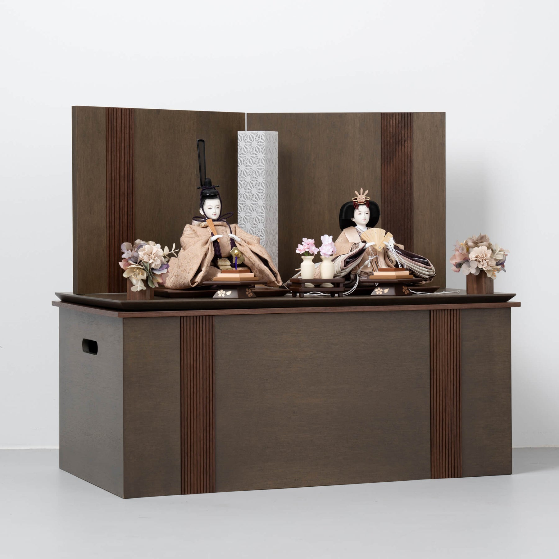 雛人形 凪彩収納飾り グレー 平安道翠 正絹草木染