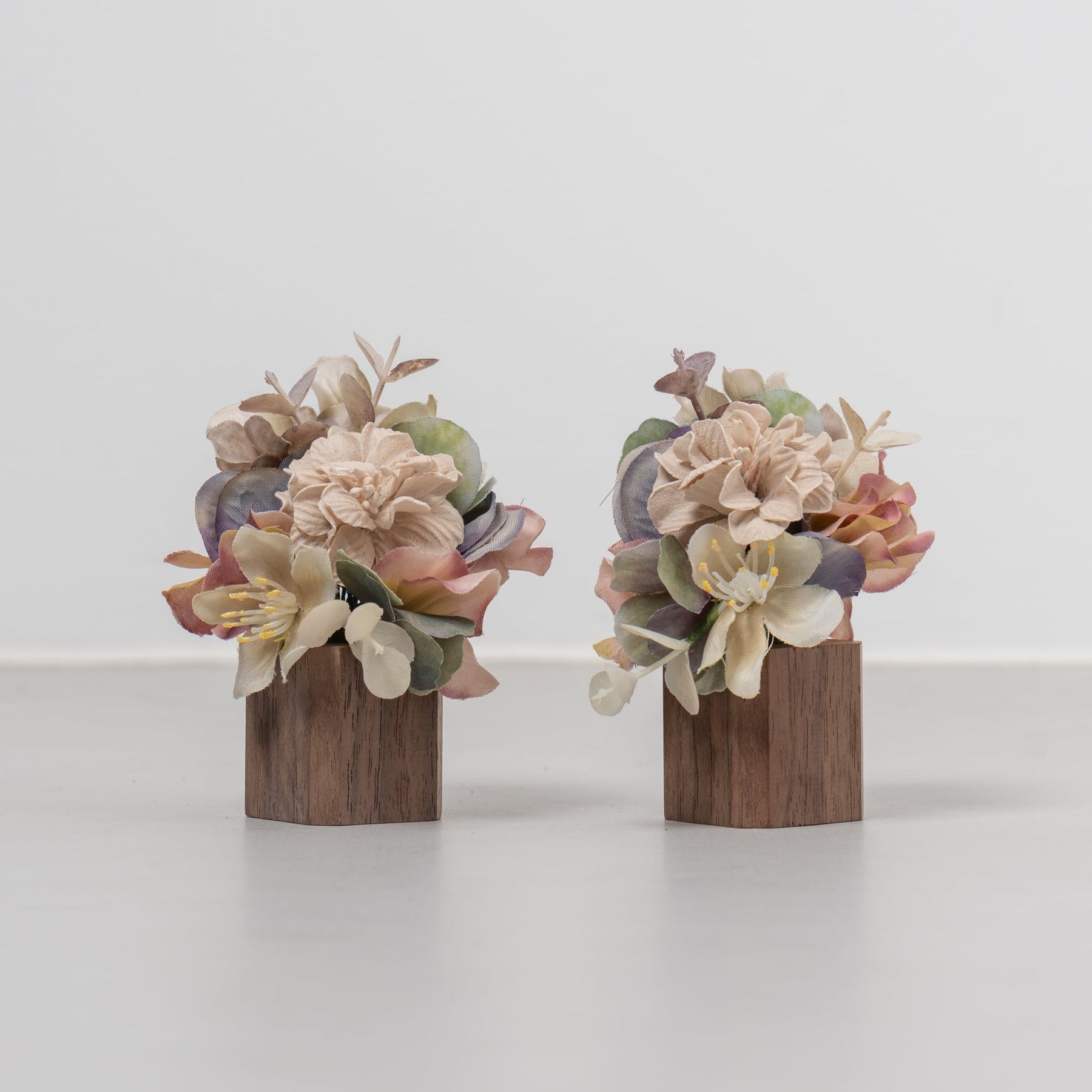 雛人形 凪彩収納飾り ナチュラル 平安道翠 ブラウン鶴花刺繍