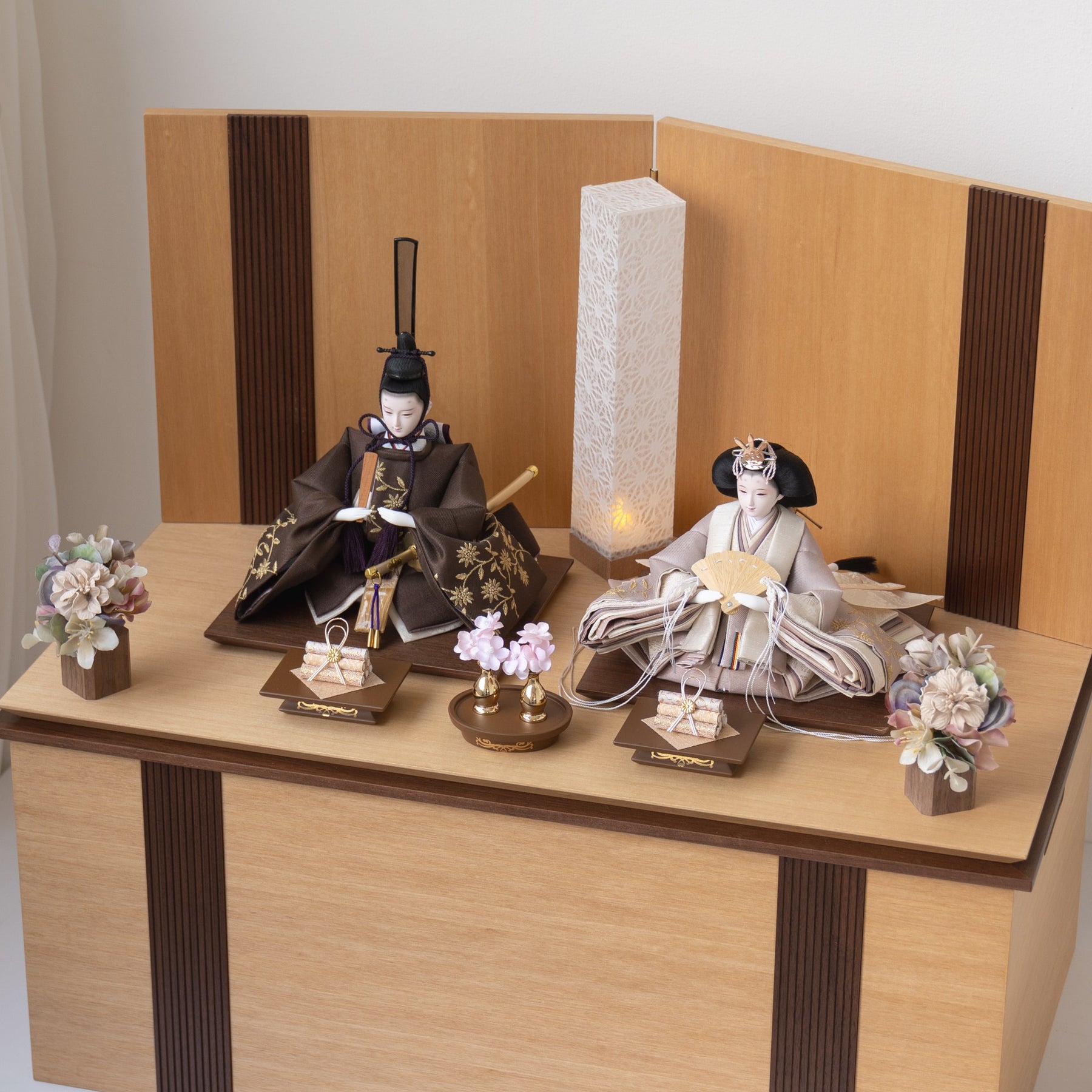 雛人形 凪彩収納飾り ナチュラル 平安道翠 ブラウン鶴花刺繍