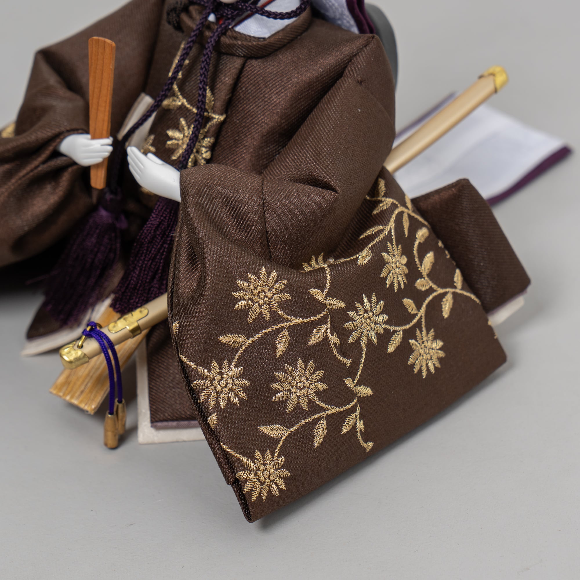 雛人形 煌彩収納飾り ブラウン 平安道翠 ブラウン鶴花刺繍