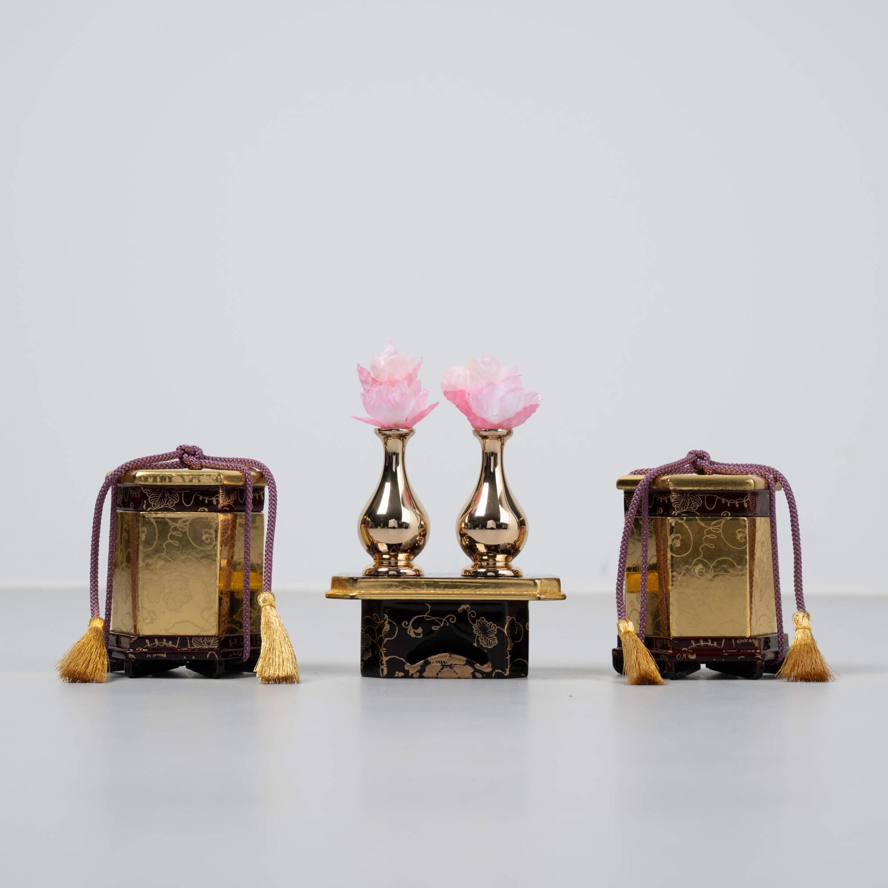 雛人形 凛皇平飾り 木目茶 吉徳大光 正絹西陣織 〆切染