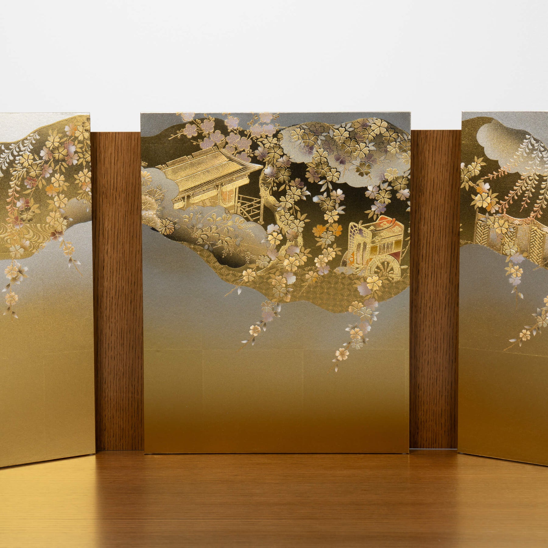 雛人形 凛皇平飾り 木目茶 吉徳大光 正絹西陣織 〆切染