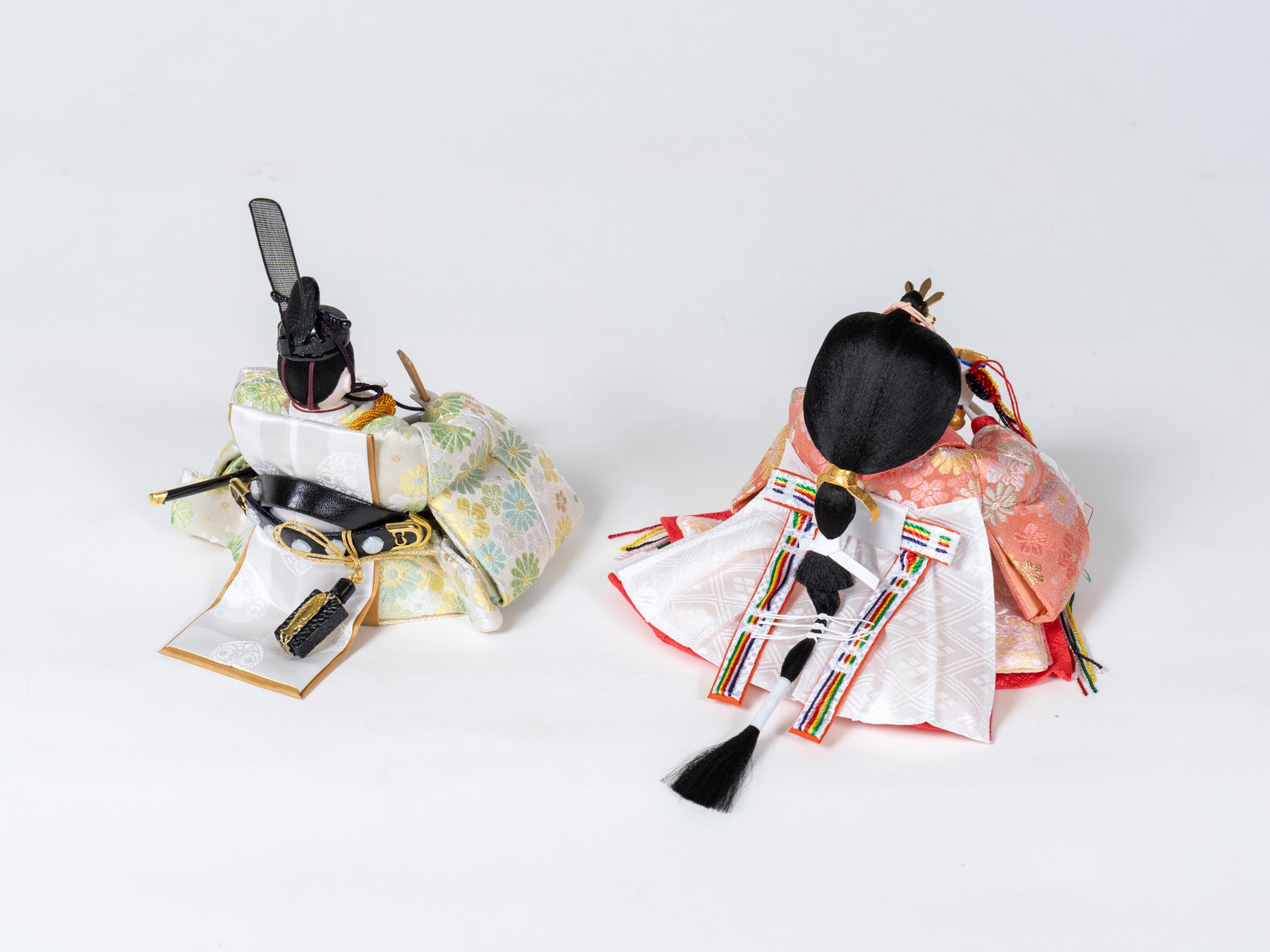 雛人形 胡白収納飾り 白 若菜色