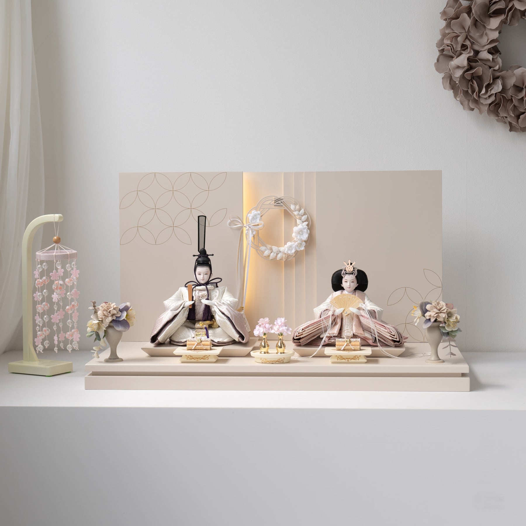 雛人形 光白平飾り 白 平安道翠 立湧桜刺繍