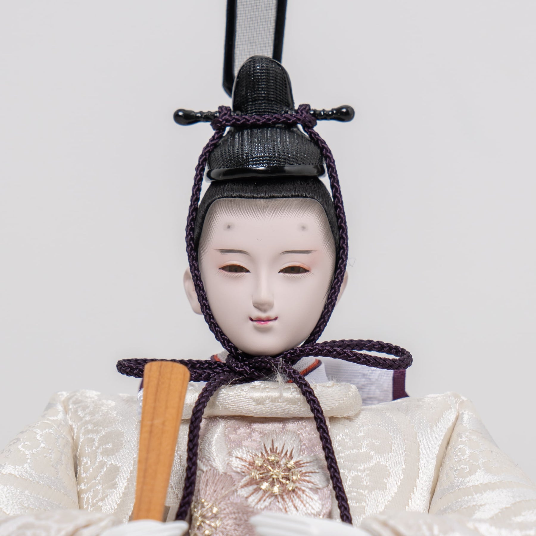 雛人形 光白平飾り 白 平安道翠 立湧桜刺繍