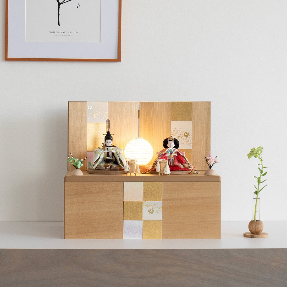 雛人形 凛収納飾り 薄茶 若菜色