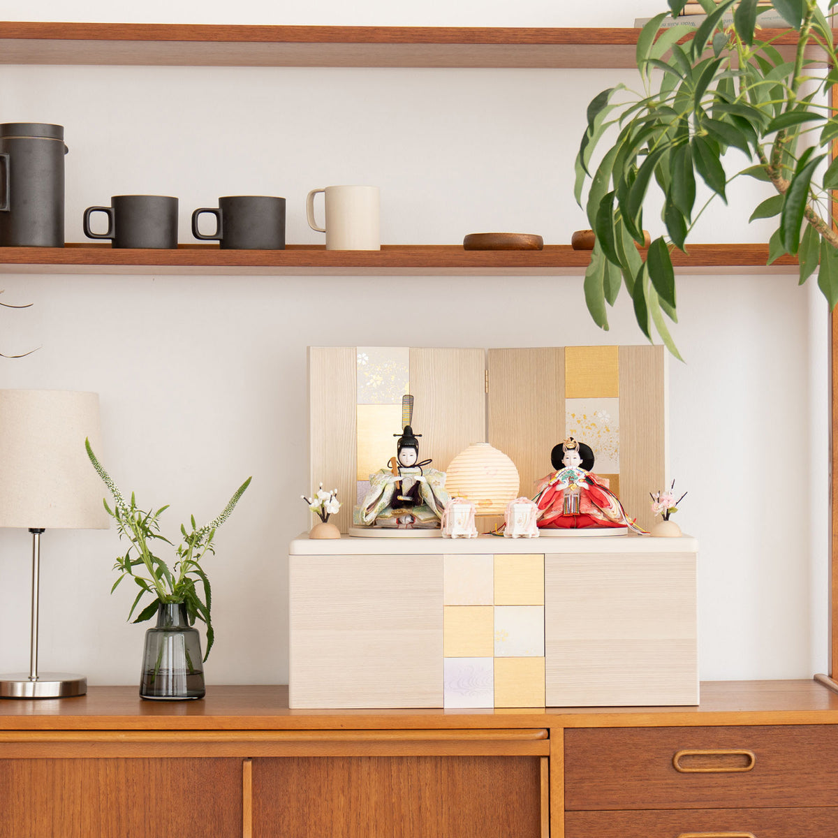 雛人形 沙羅収納飾り 木目白 若菜色