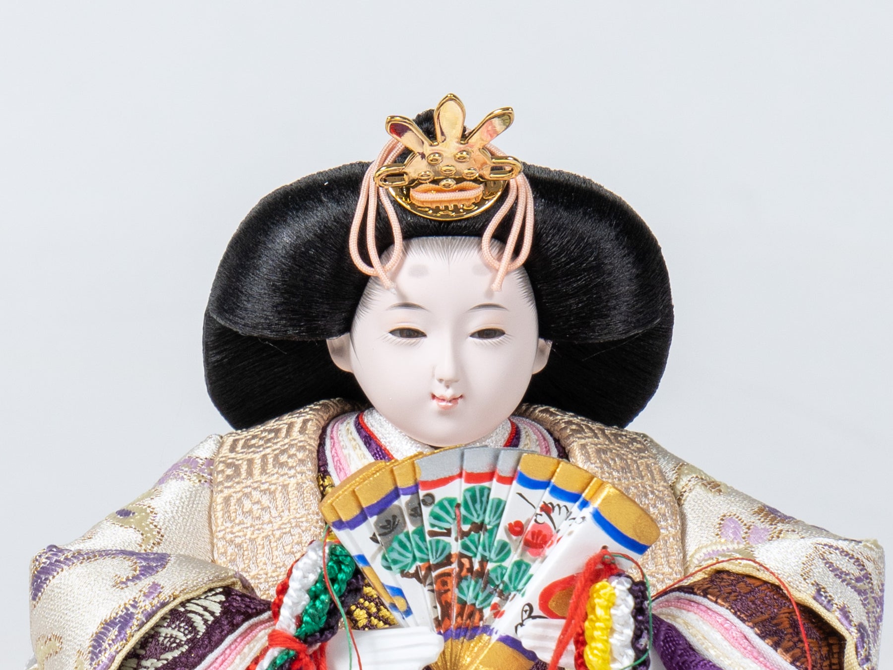 雛人形 瑠花平飾り 吉徳大光 ベージュ