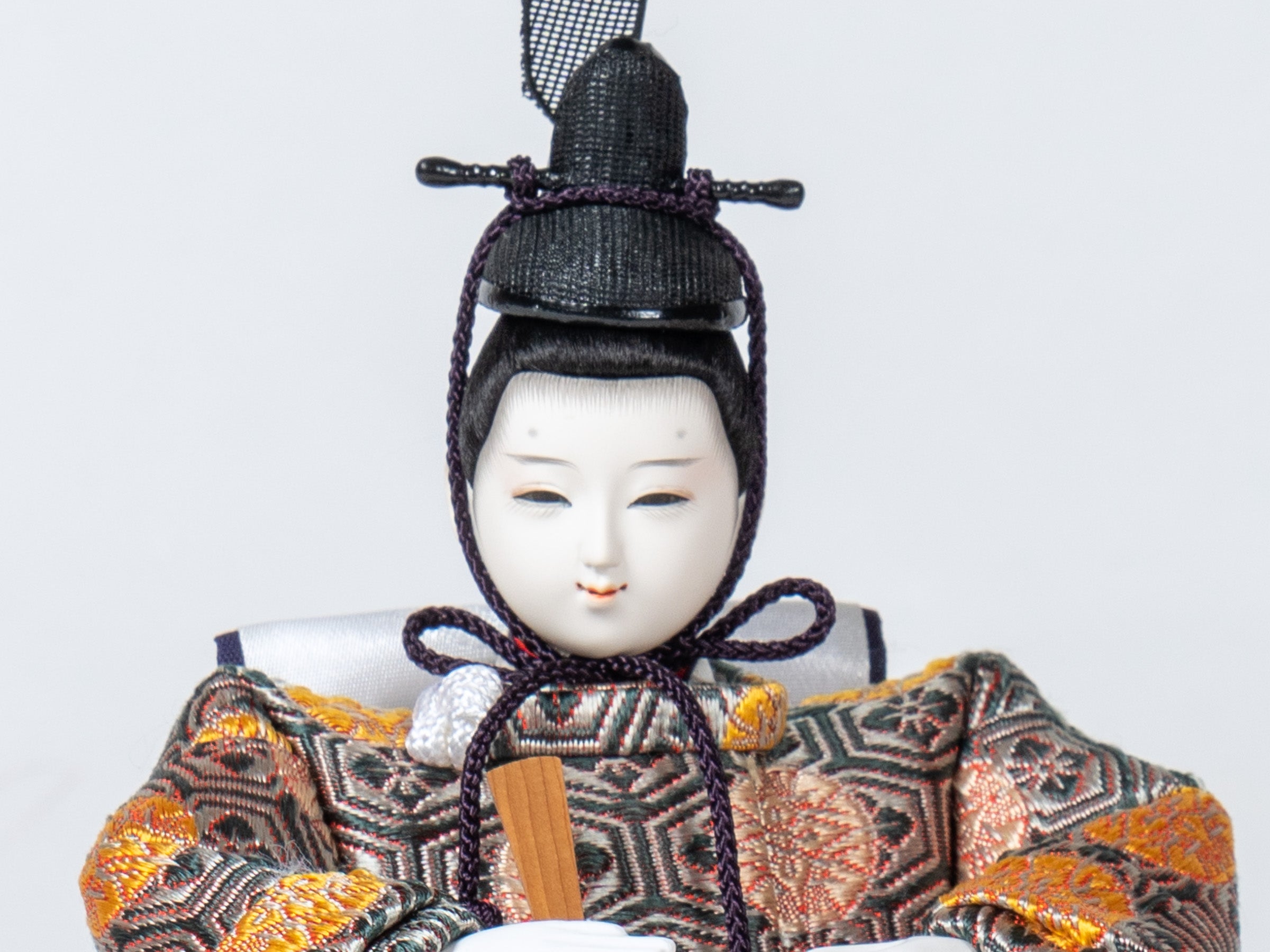 雛人形 久遠平飾り 茶 吉徳大光 正絹亀甲又木紋
