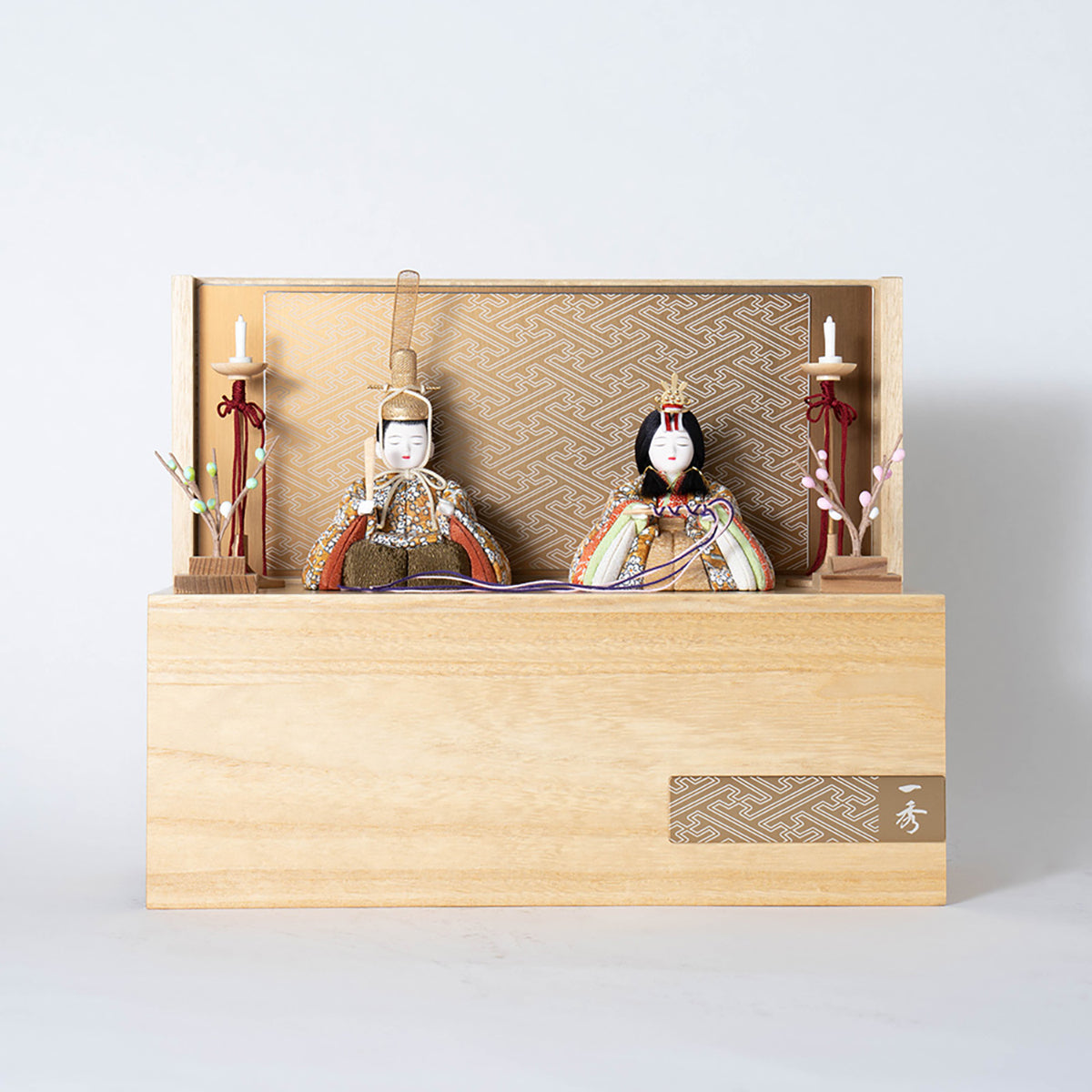 雛人形は何歳まで必要？<br> 結婚したその後は？