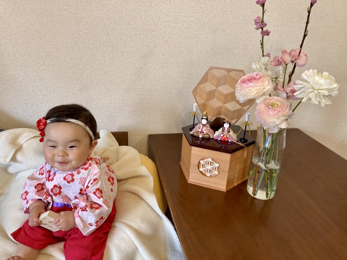 おしゃれで可愛いコンパクトに飾れる雛人形 MAHOROBAで実際にご