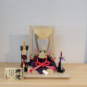 【カスタム商品】玄武 兜収納飾り 8号 翠鳳作 赤