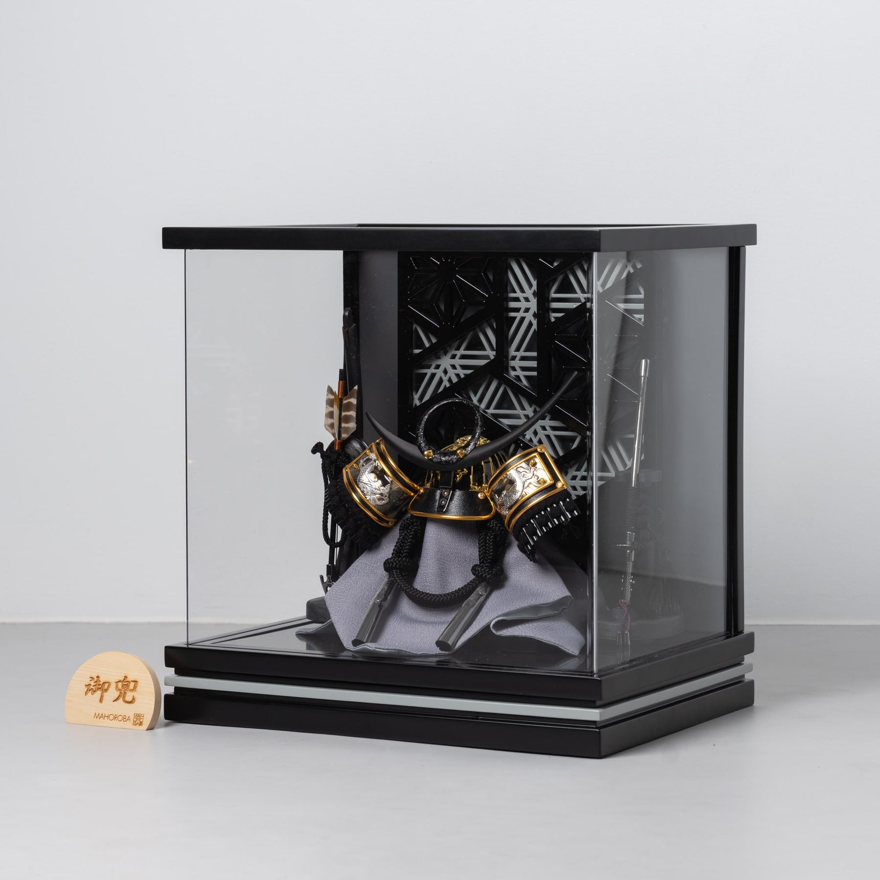 五月人形 千景 兜ケース 黒グレー 清秀作