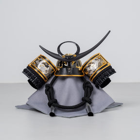 五月人形 千景 兜ケース 黒グレー 清秀作