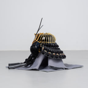 五月人形 千景 兜ケース 黒グレー 清秀作