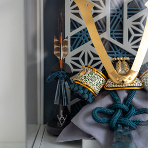 五月人形 千景 兜ケース グレー青 清秀作