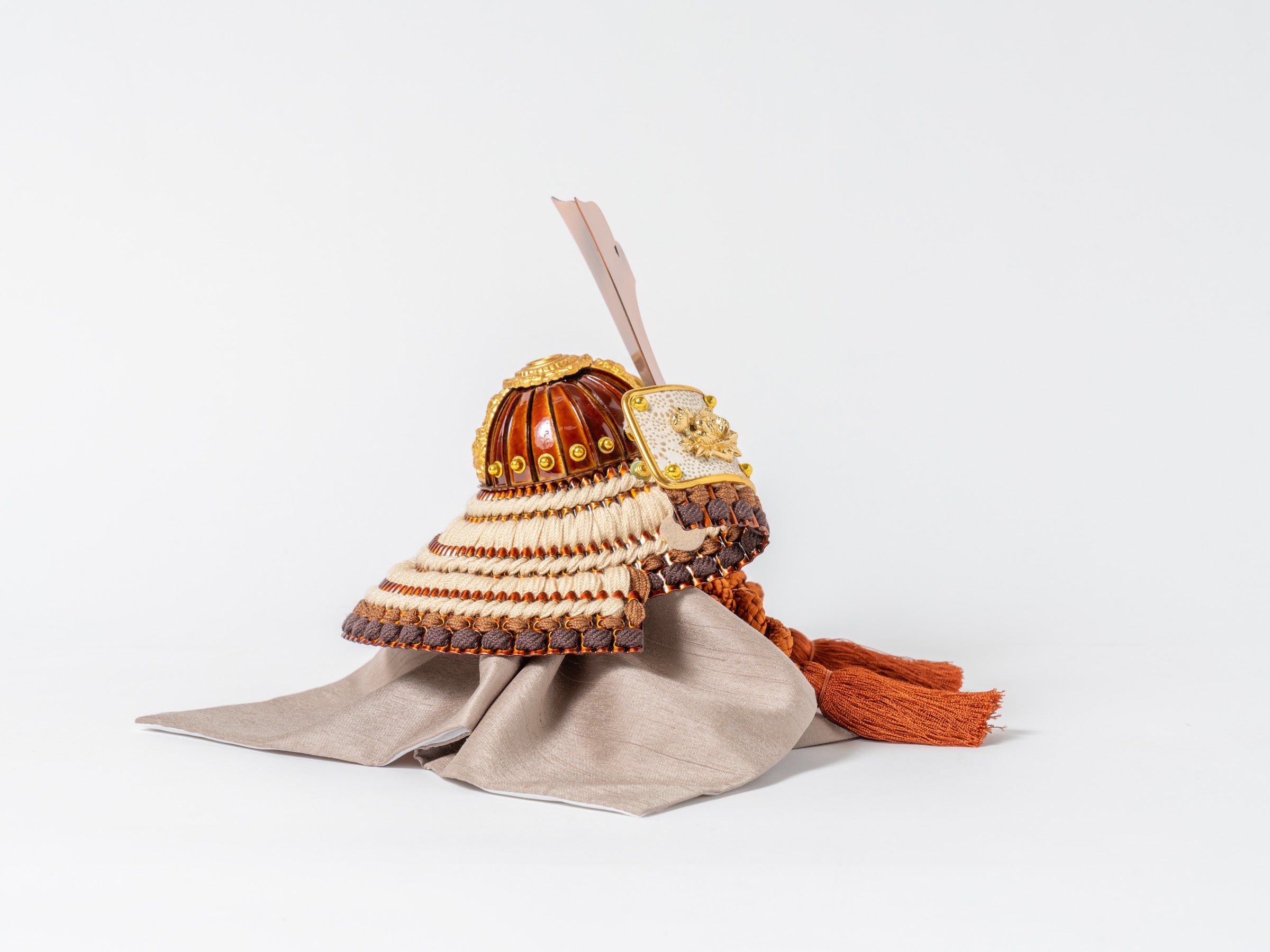 五月人形 明光兜飾り ブラウン 7号 清秀作 白檀
