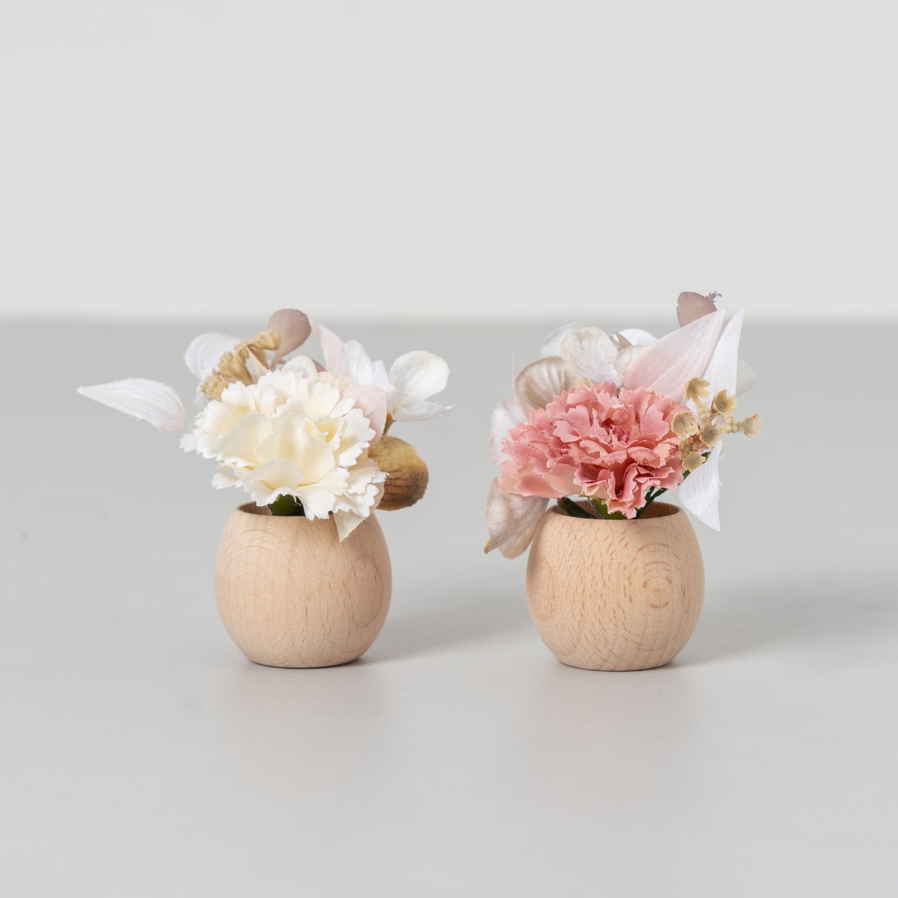 雛人形 貴和 人形ケース ベージュ 吉徳大光 正絹菊紋