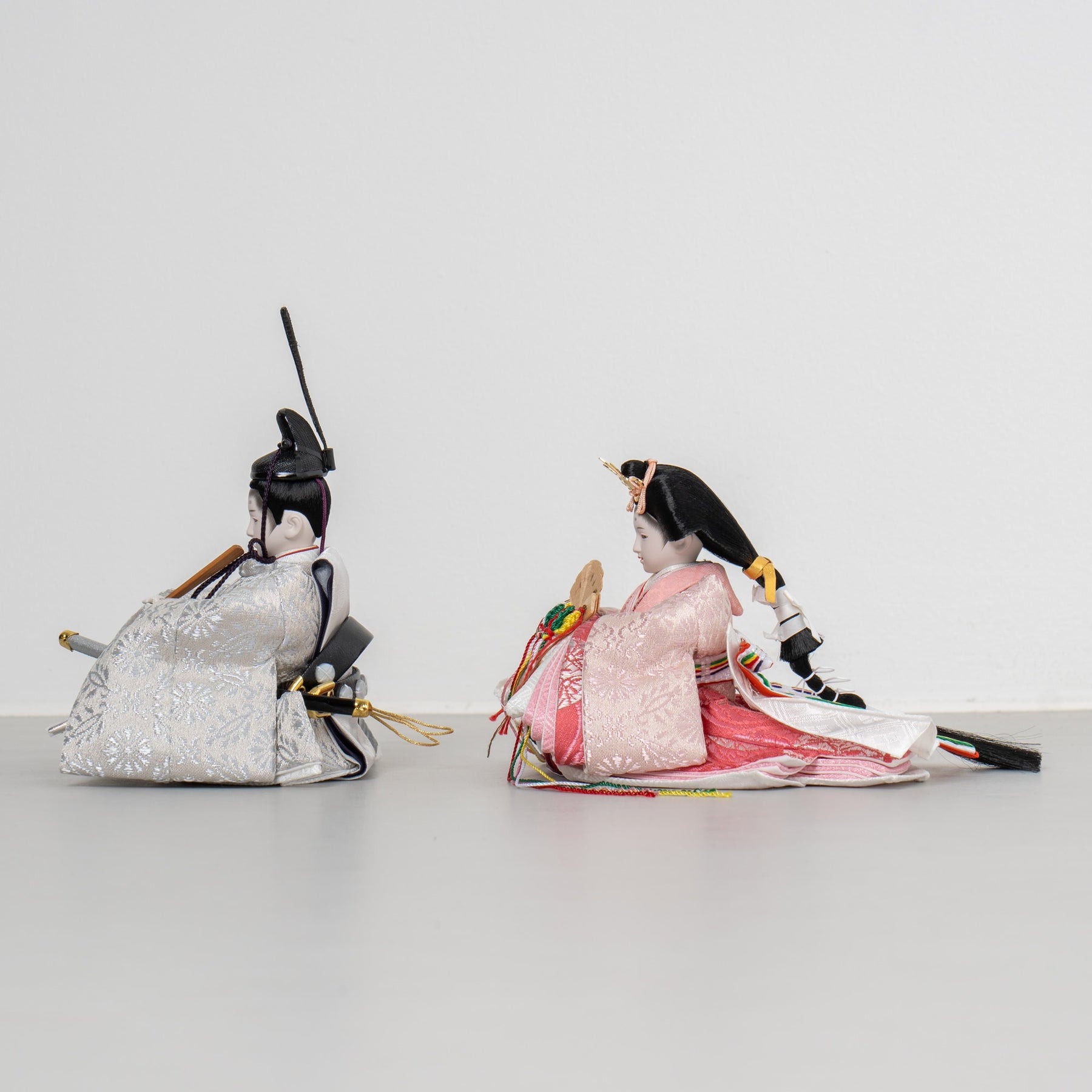 雛人形 貴和 人形ケース ベージュ 吉徳大光 正絹菊紋