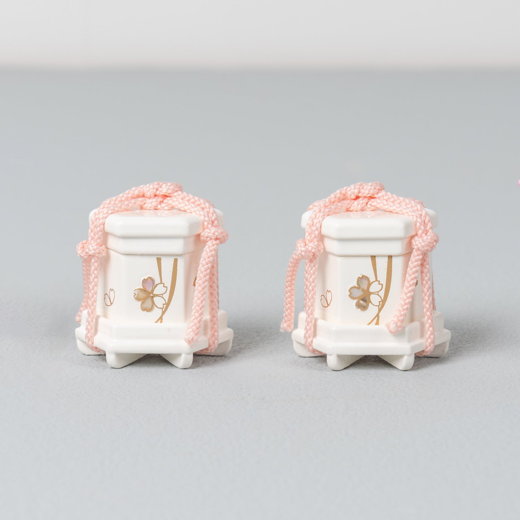 雛人形 貴和 人形ケース ベージュ 吉藤 正絹川又亀甲