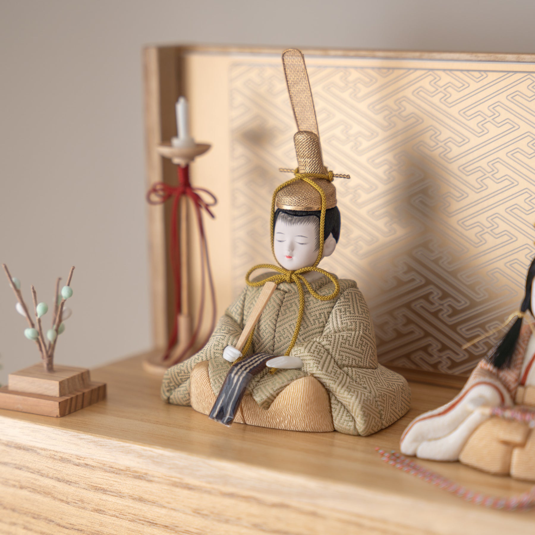 こひな収納飾り ゴールド
