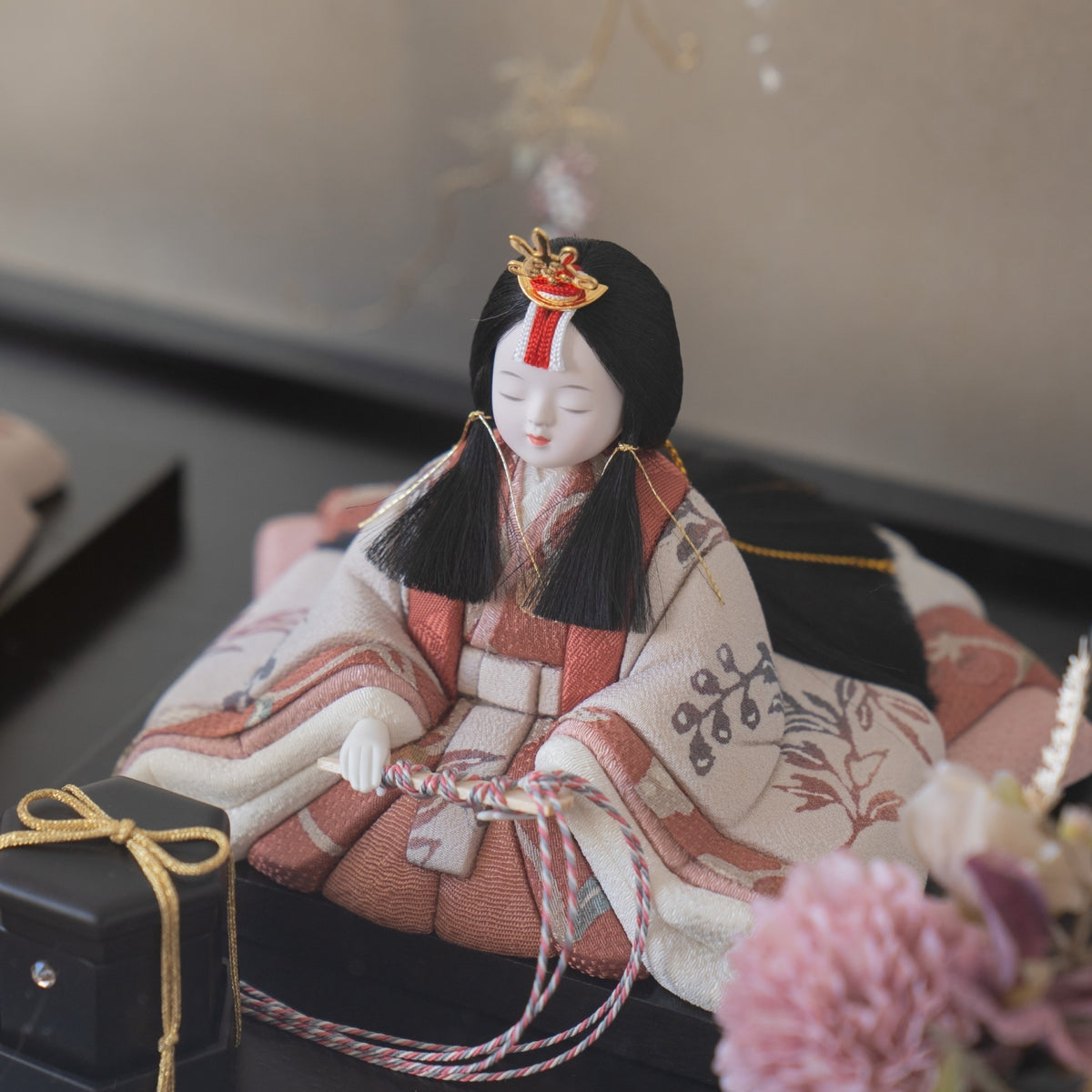 雛人形 透花 木目込み ケース飾り 黒 一秀 209