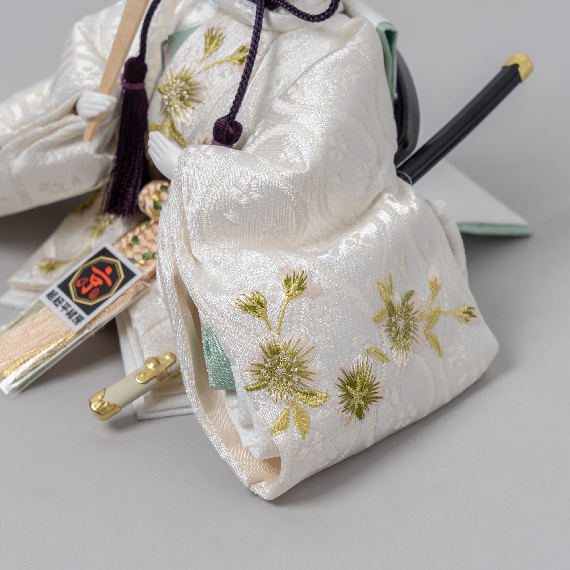 かのん 人形ケース 吉藤作 桜刺繍｜雛人形 お雛様 コンパクトで