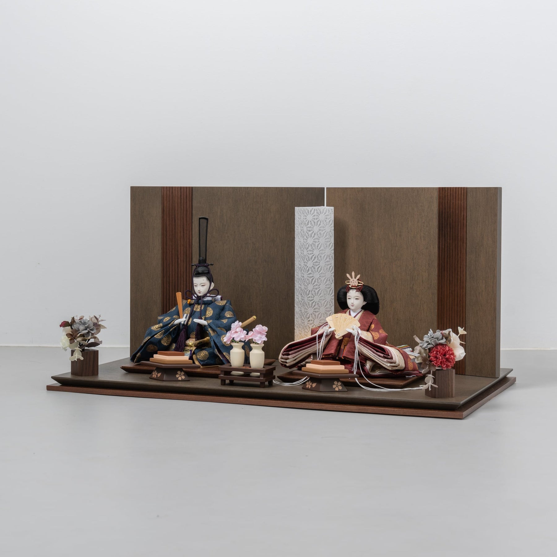 雛人形 凪彩平飾り グレー 平安道翠 正絹有職文様