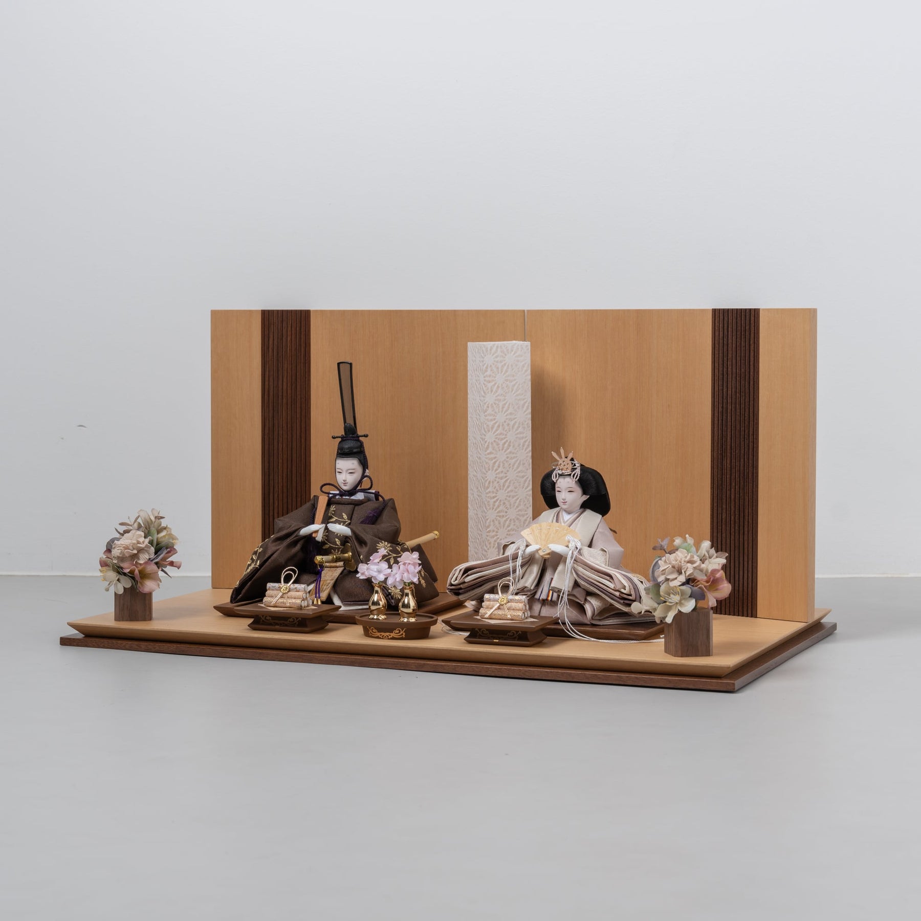 雛人形 凪彩平飾り ナチュラル 平安道翠 ブラウン鶴花刺繍