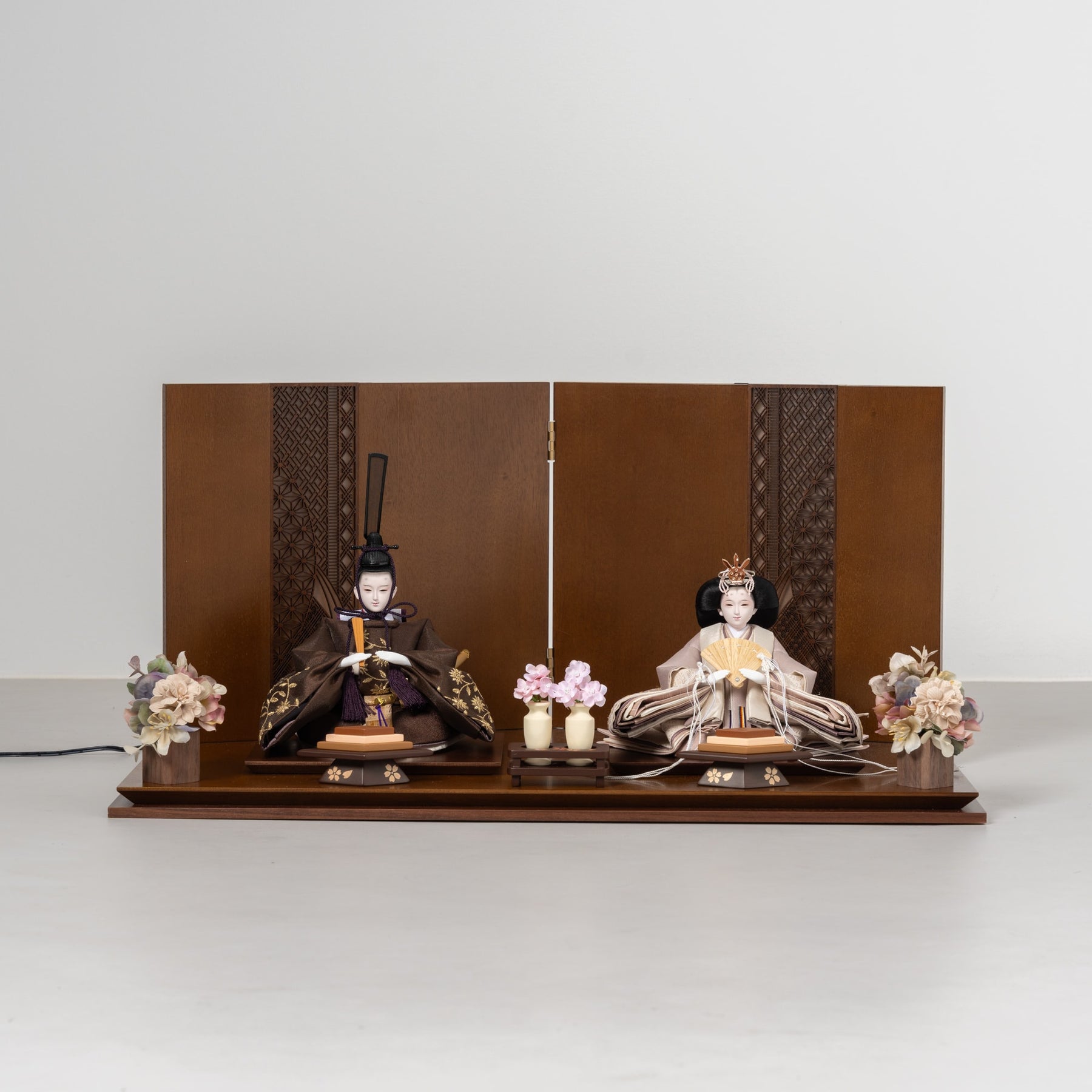 雛人形 煌彩平飾り ブラウン 平安道翠 ブラウン鶴花刺繍