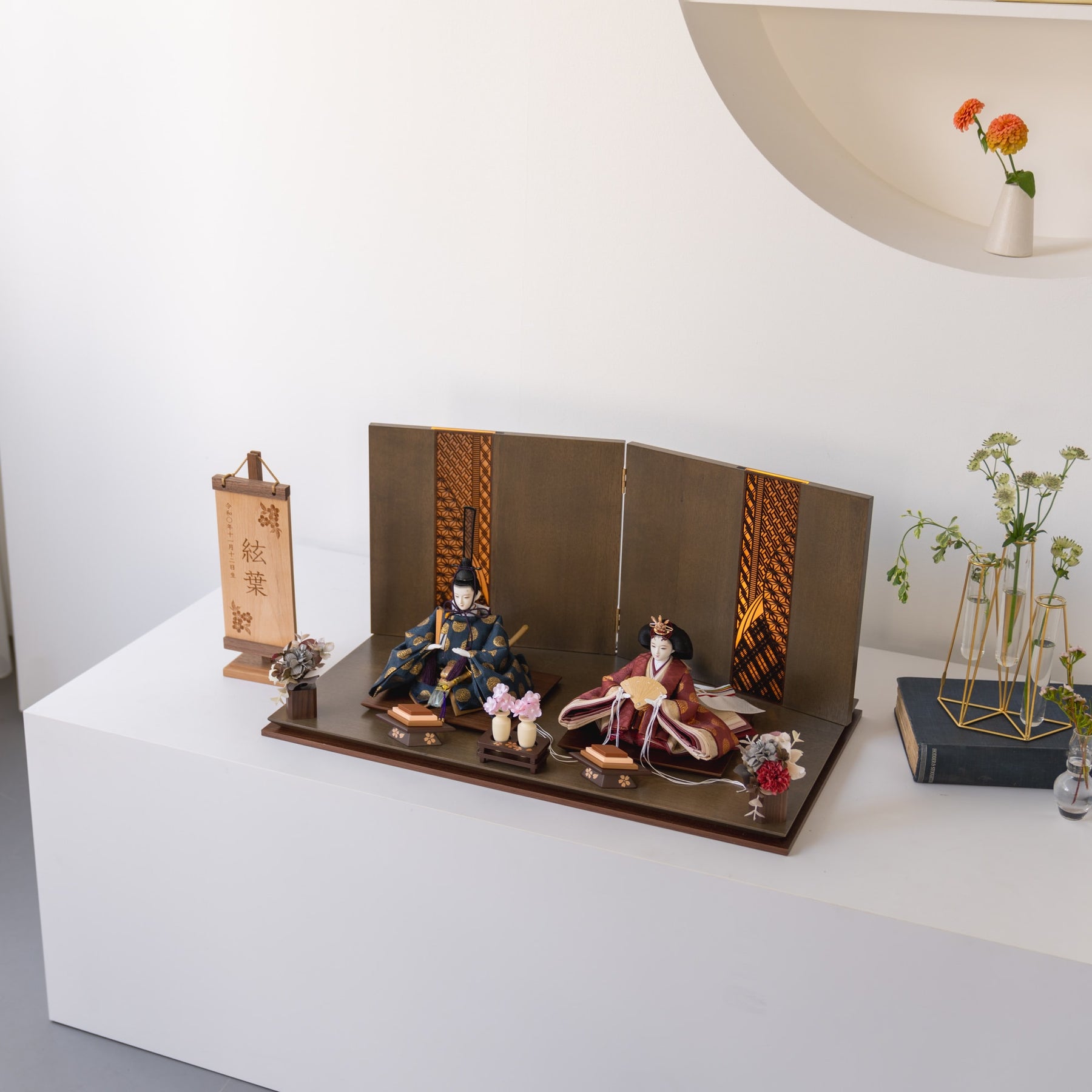 雛人形 煌彩平飾り グレー 平安道翠 正絹有職文様