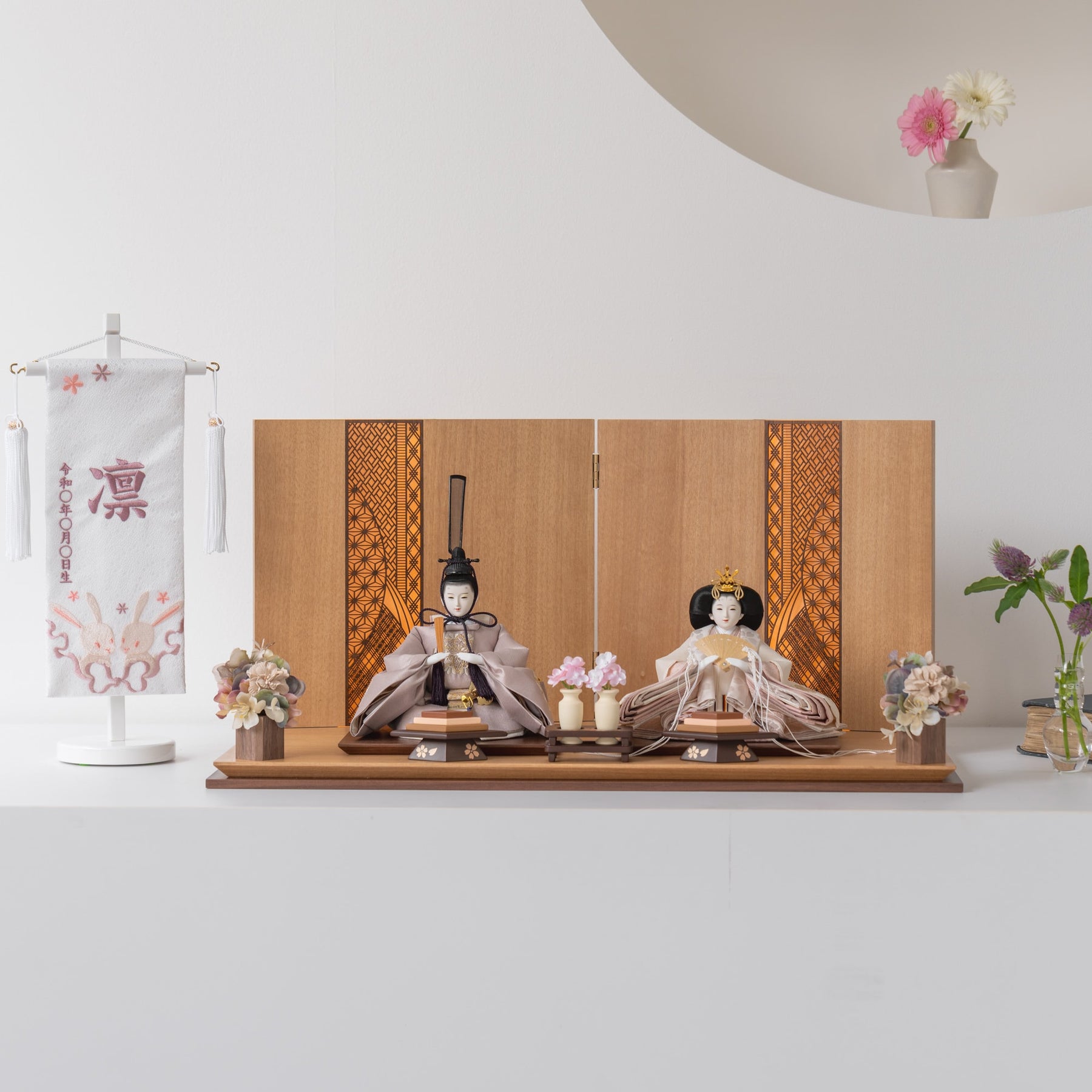 雛人形 煌彩平飾り ナチュラル ライトグレー刺繍 平安道翠