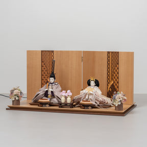 雛人形 煌彩平飾り ナチュラル ライトグレー刺繍 平安道翠