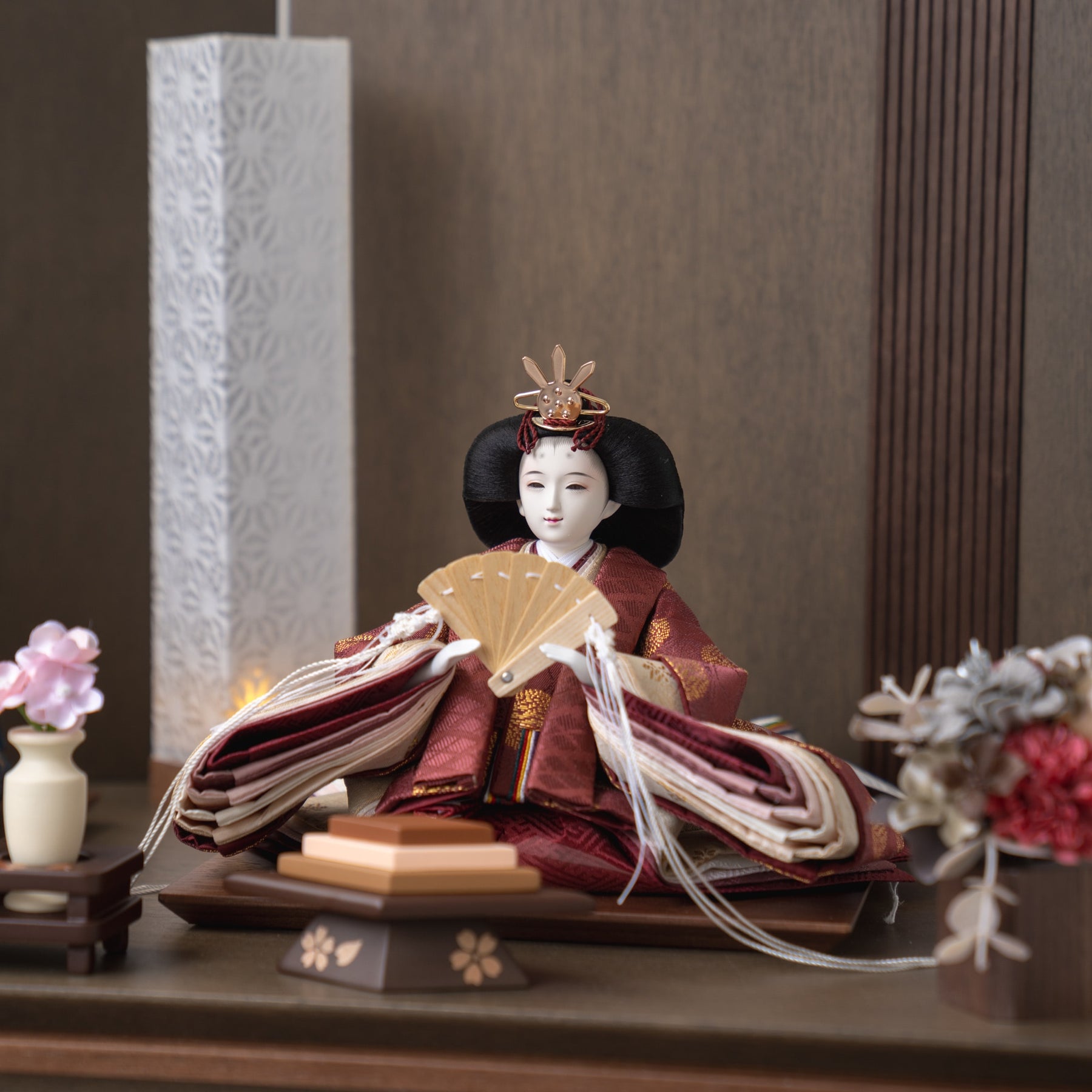 雛人形 凪彩収納飾り グレー 平安道翠 正絹有職文様