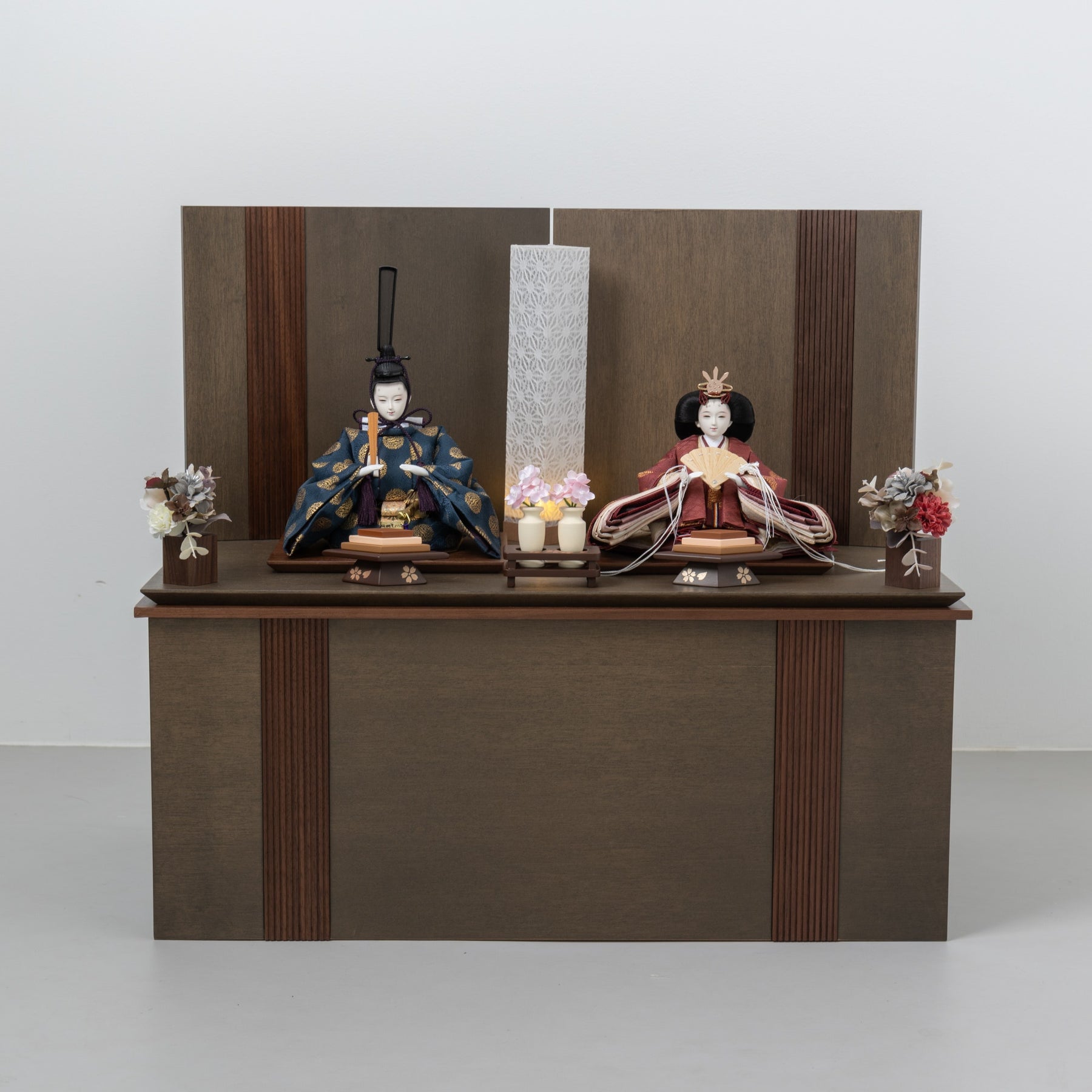 雛人形 凪彩収納飾り グレー 平安道翠 正絹有職文様