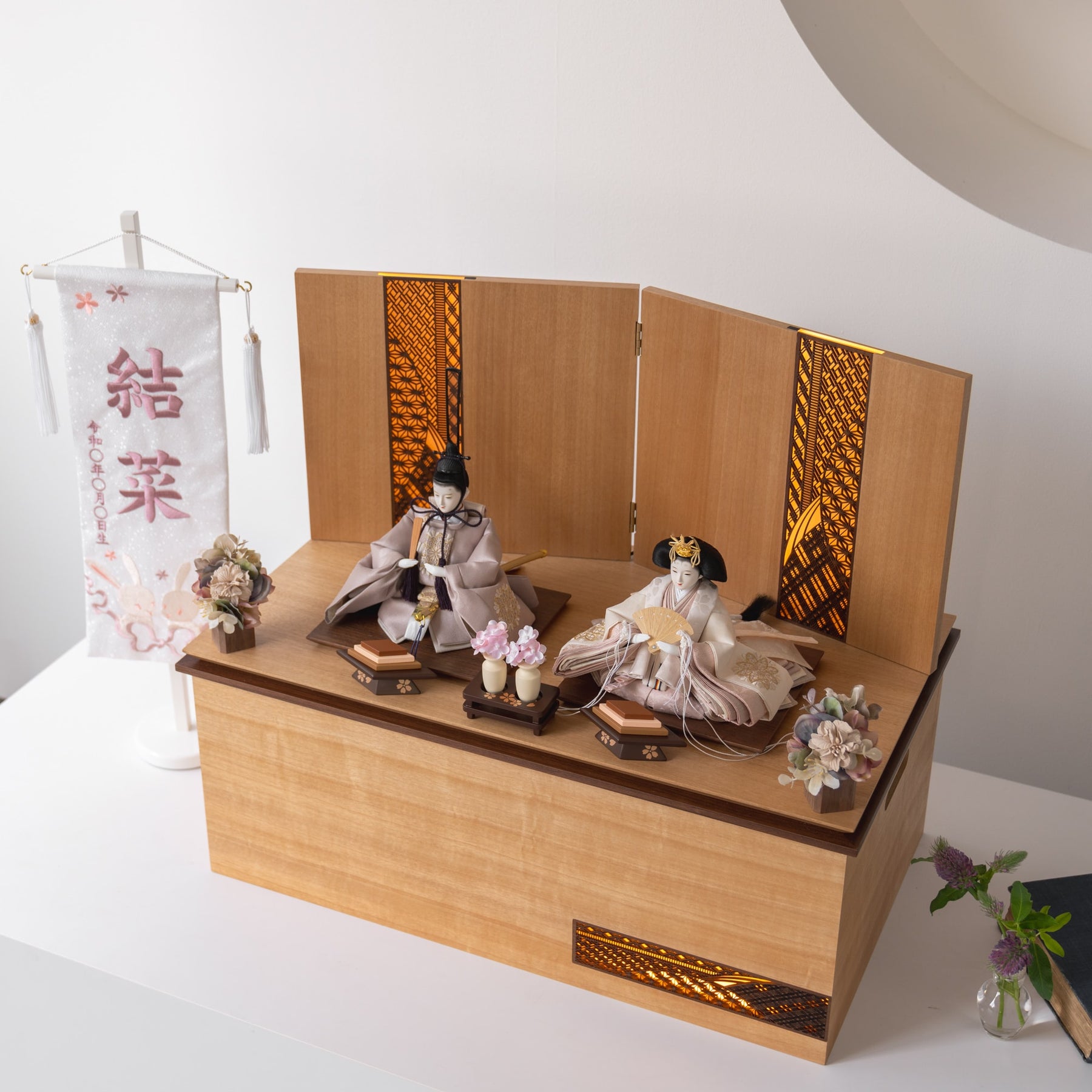 雛人形 煌彩収納飾り ナチュラル ライトグレー刺繍 平安道翠