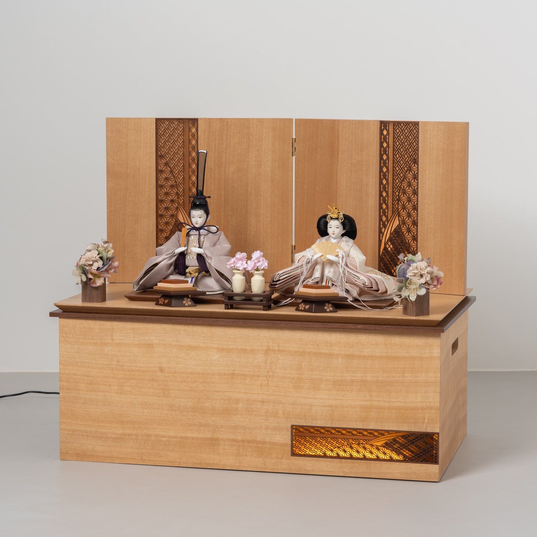 雛人形 煌彩収納飾り ナチュラル ライトグレー刺繍 平安道翠