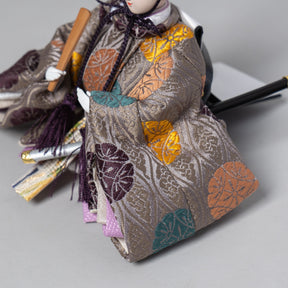 雛人形 ひなも平飾り 白木 吉藤 雲立湧花菱紋