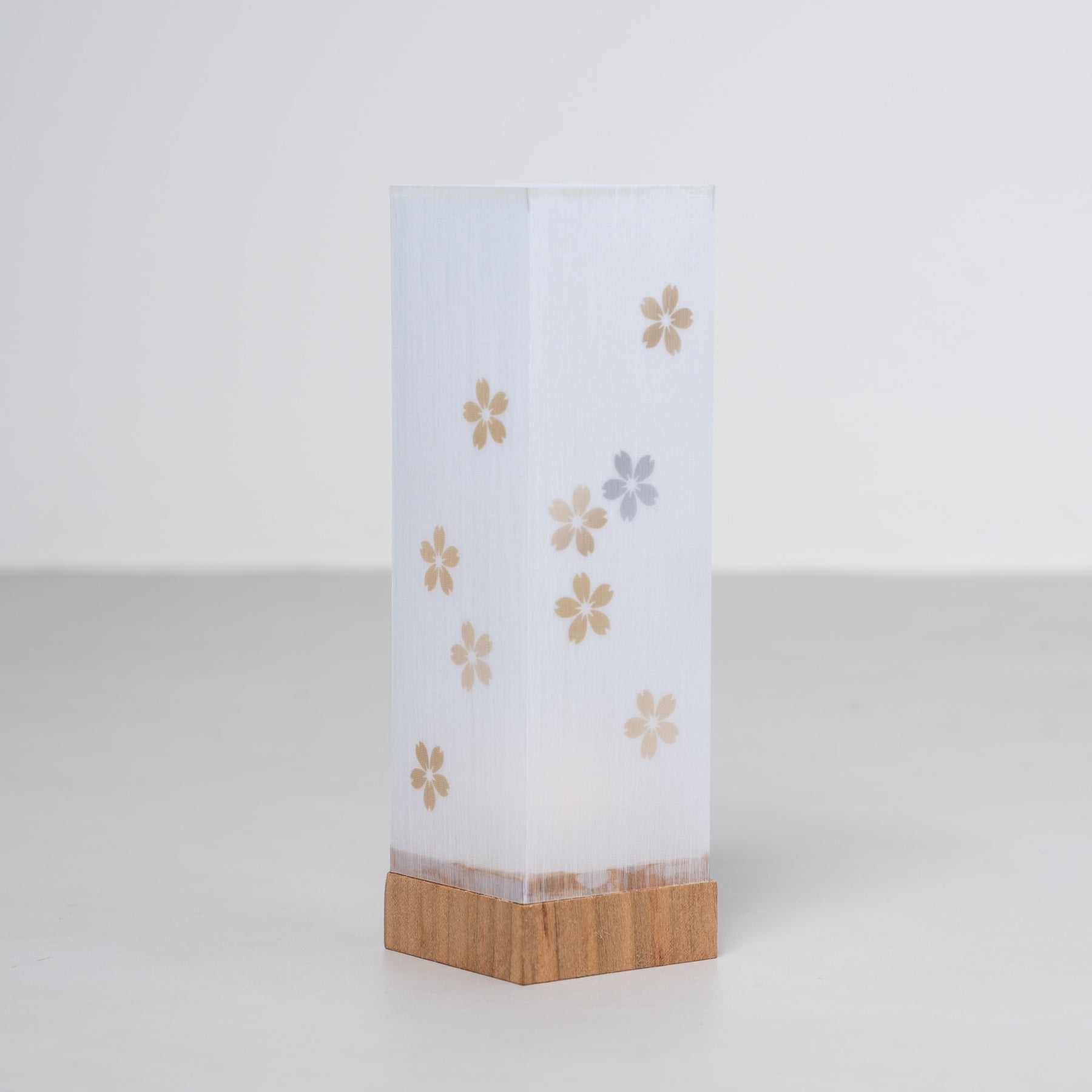 雛人形 絢音平飾り グレー 柴田家千代 エンジ蔦柄