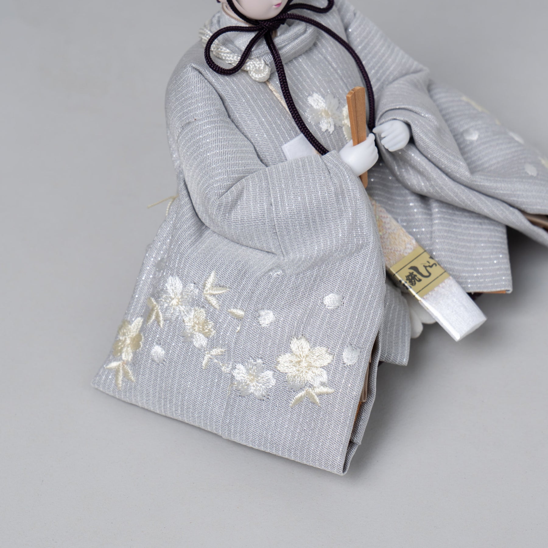雛人形 絢音平飾り グレー 柴田家千代 薄グレー桜