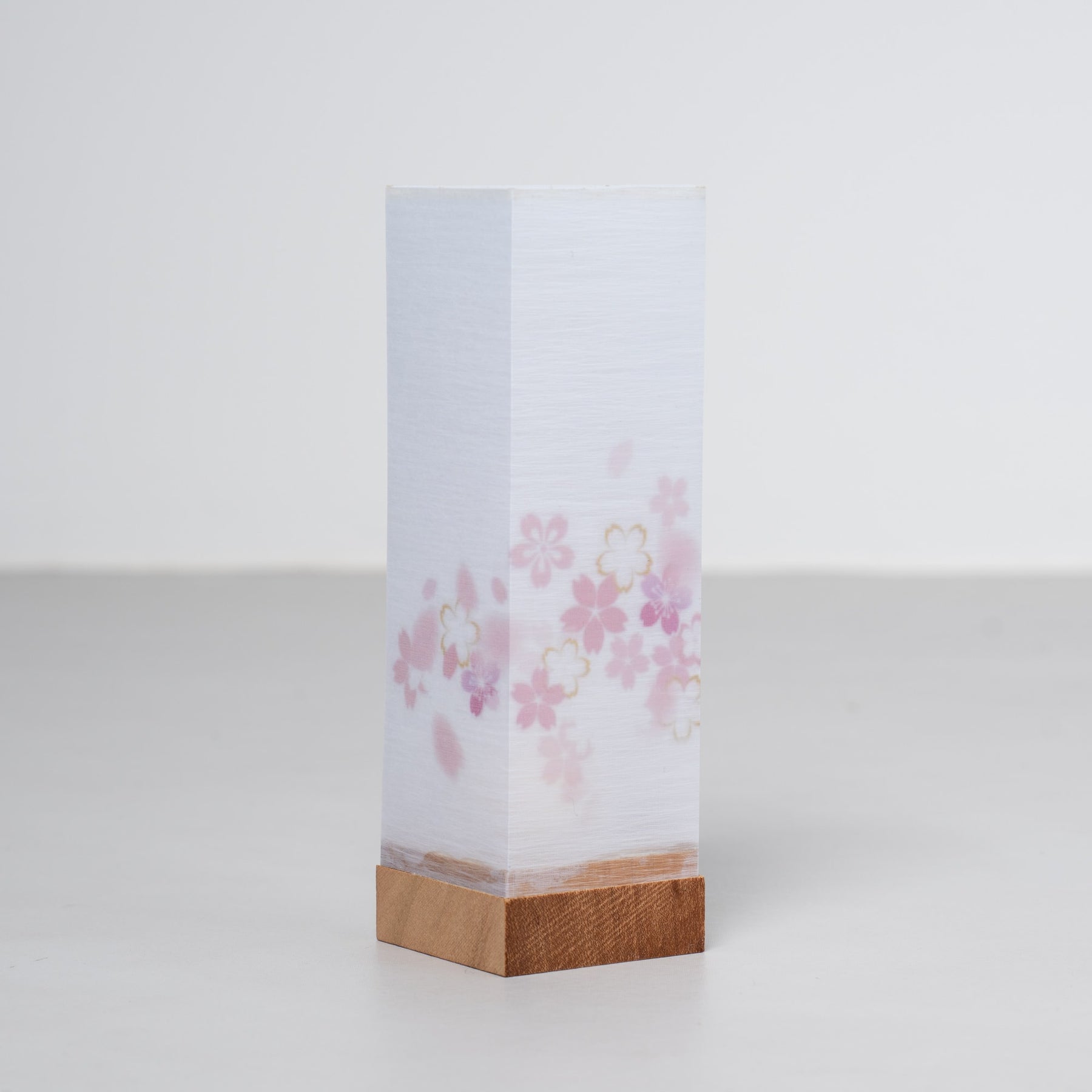 雛人形 絢音平飾り アイボリー 柴田家千代 白藤七宝柄