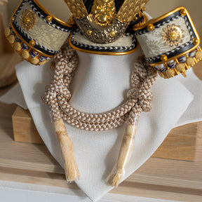 五月人形 玄志 兜飾り ベージュ 7号ベージュ松葉中鍬