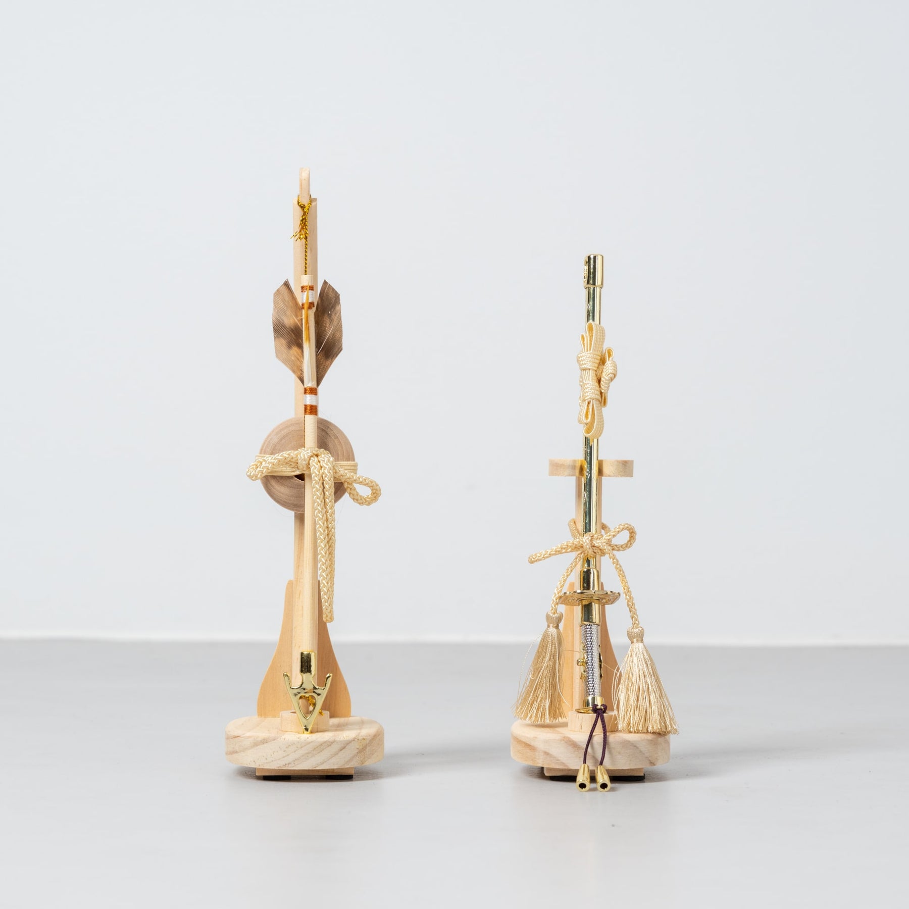 五月人形 玄志 兜飾り ベージュ 7号ベージュ松葉中鍬