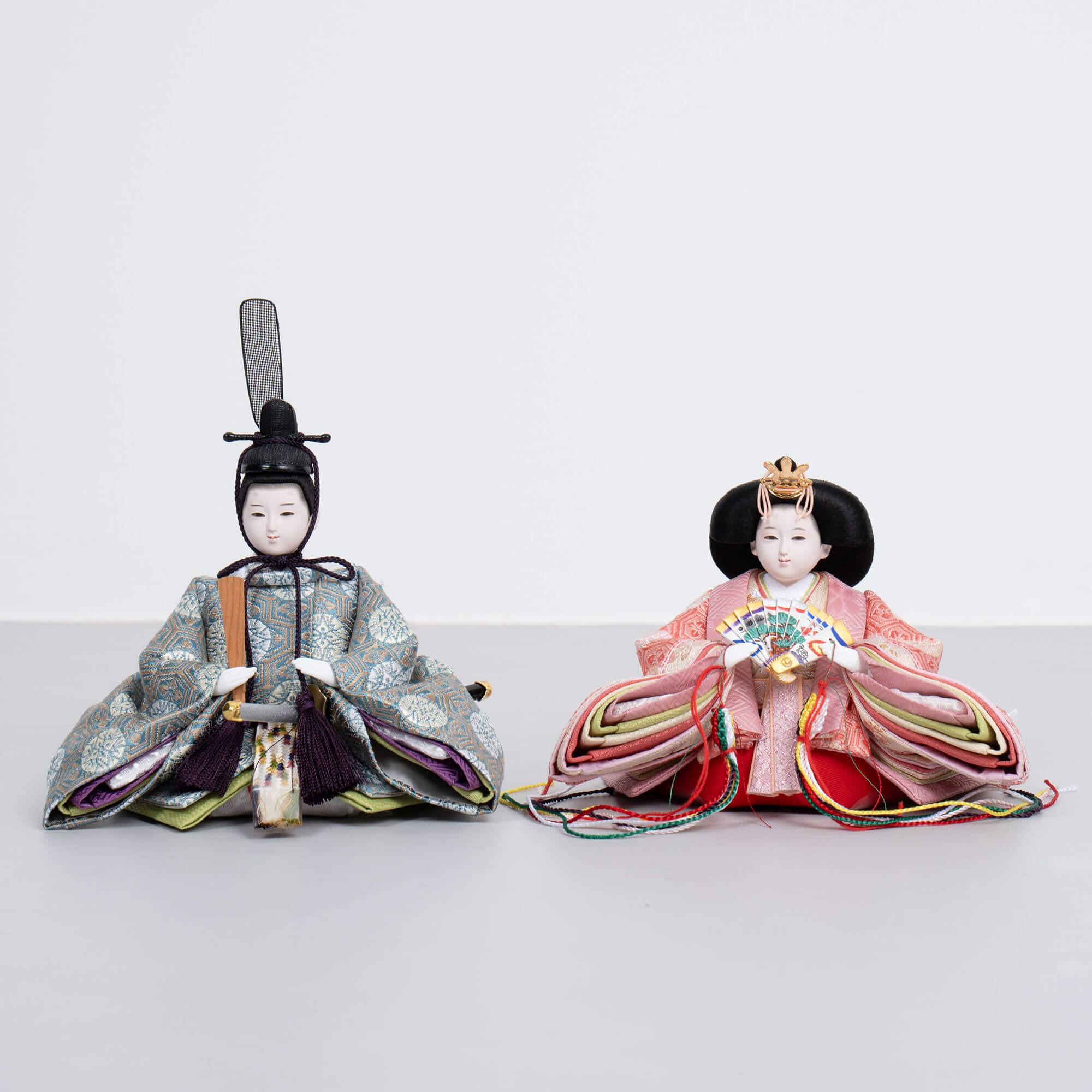 雛人形 胡白平飾り 白木 吉藤作 正絹亀甲又木紋