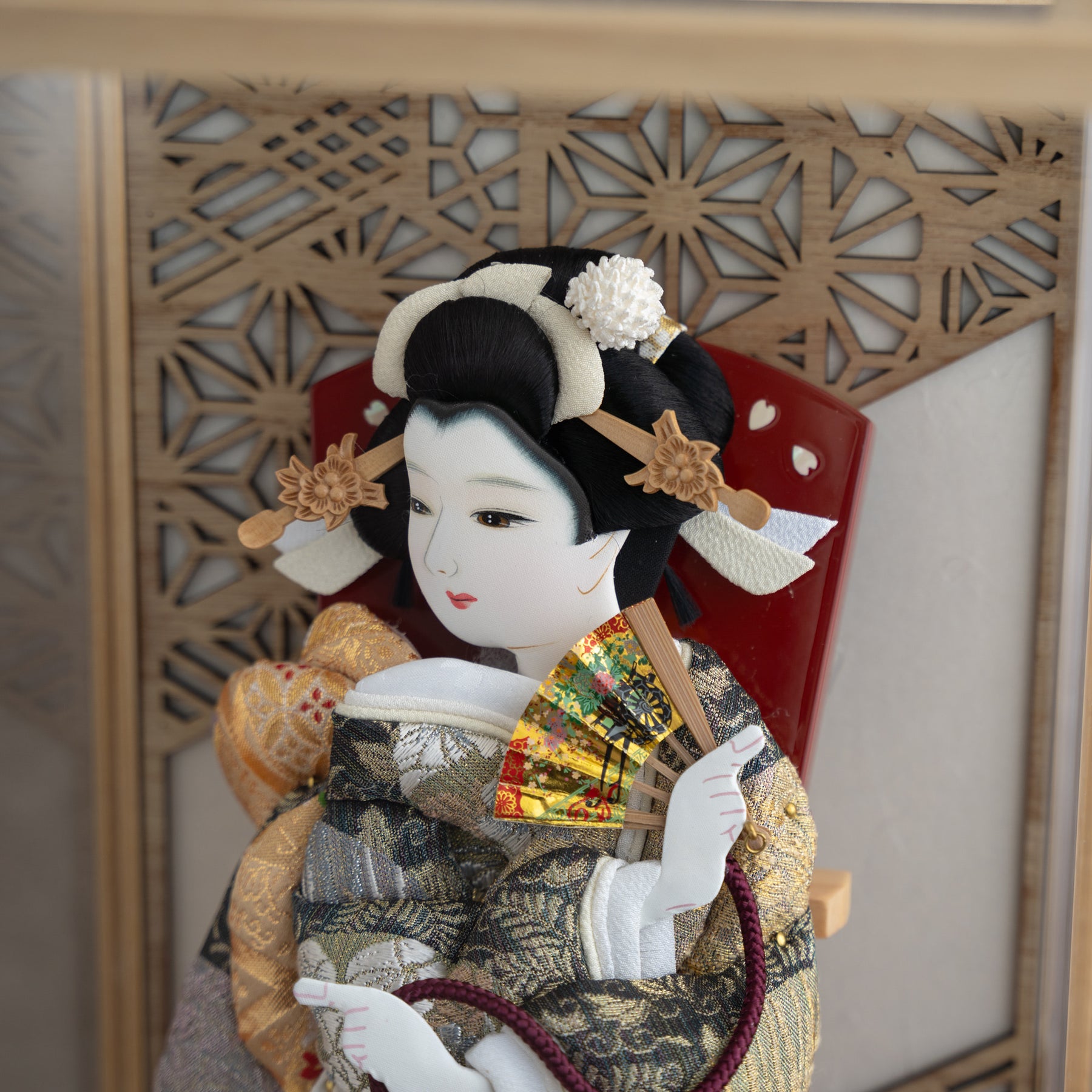 羽子板ケース 華音 白木 8号 帯地 吉徳大光