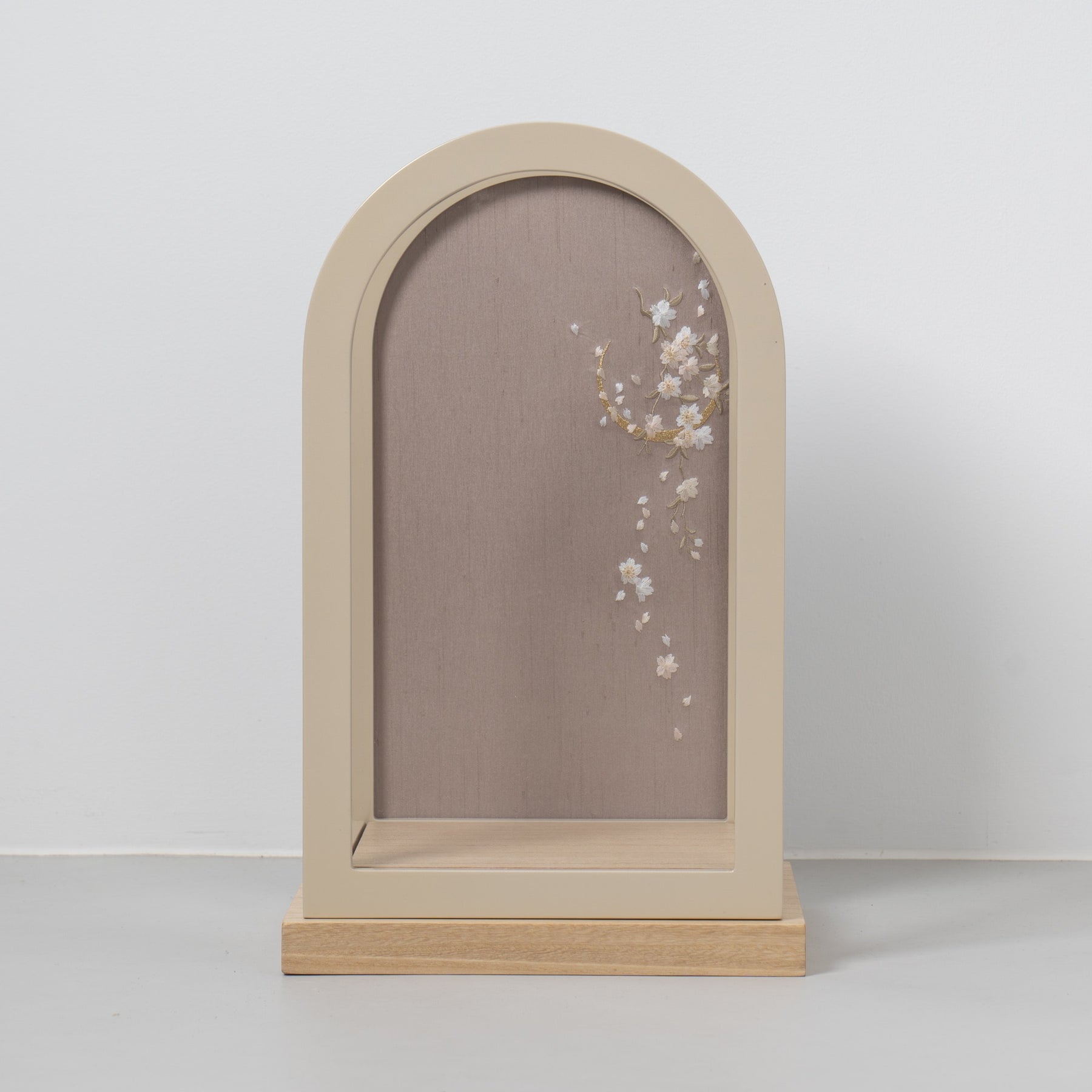 羽子板ケース ロマネ ベージュ 8号 蔦刺繍